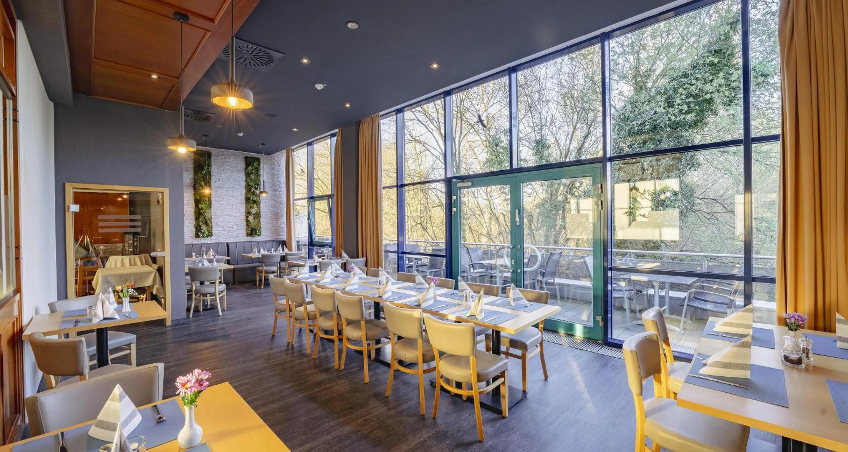 Restaurant/places to eat in Best Western Plaza Hotel Zwickau