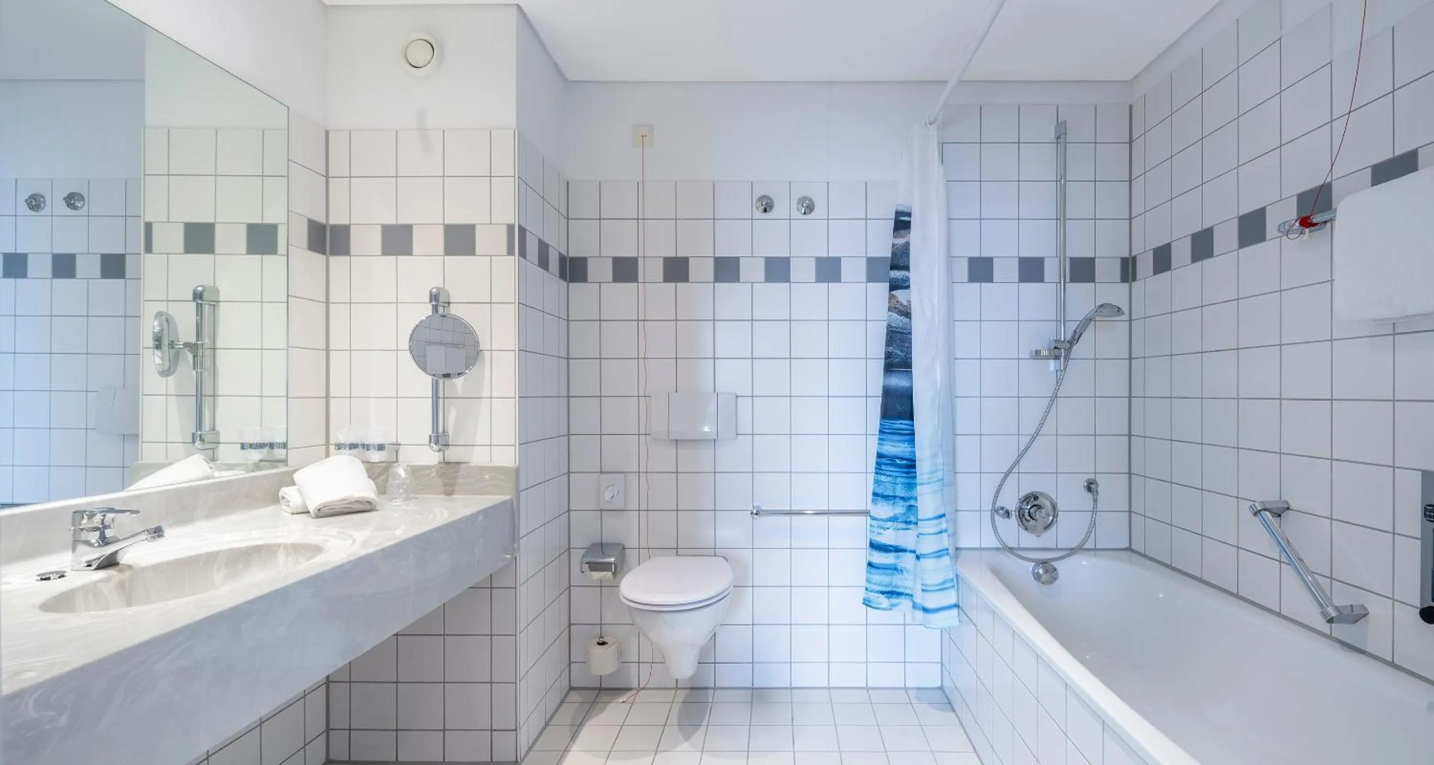 Shower in Best Western Plaza Hotel Zwickau
