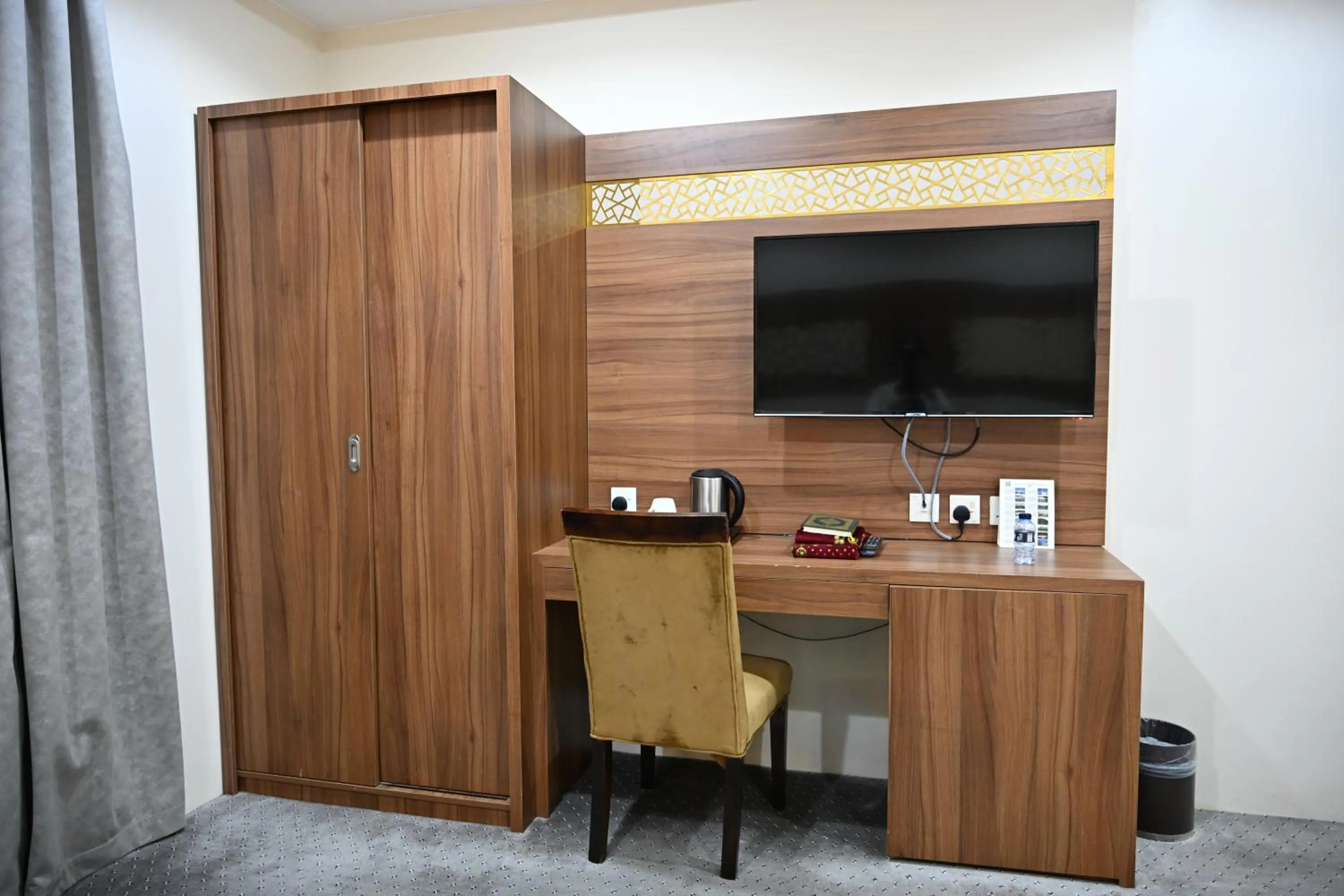 Salsbil Almasi Hotel