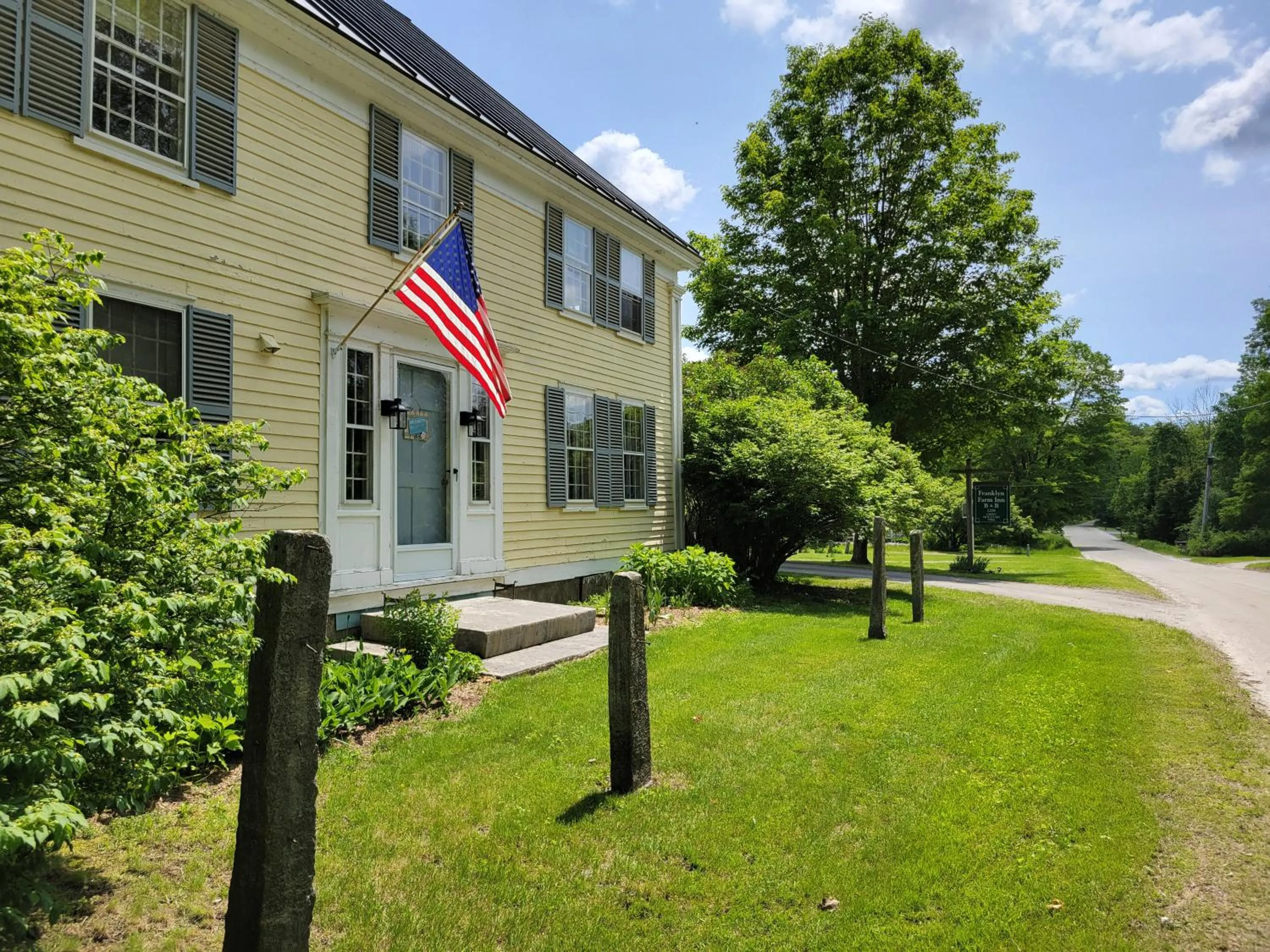 Property building in Franklyn Farm Inn