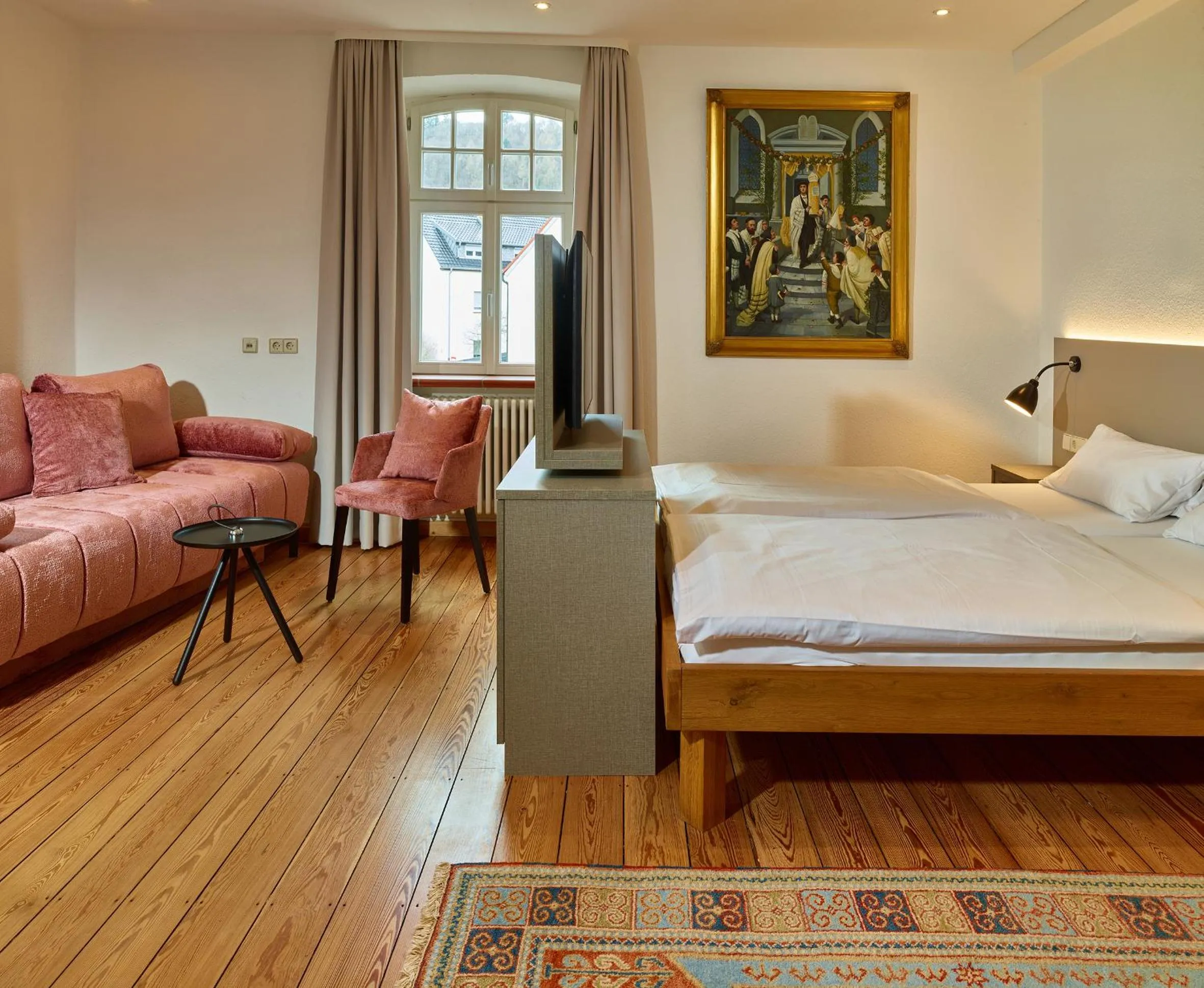 Living room, Bed in Hotel & Restaurant Burgschänke