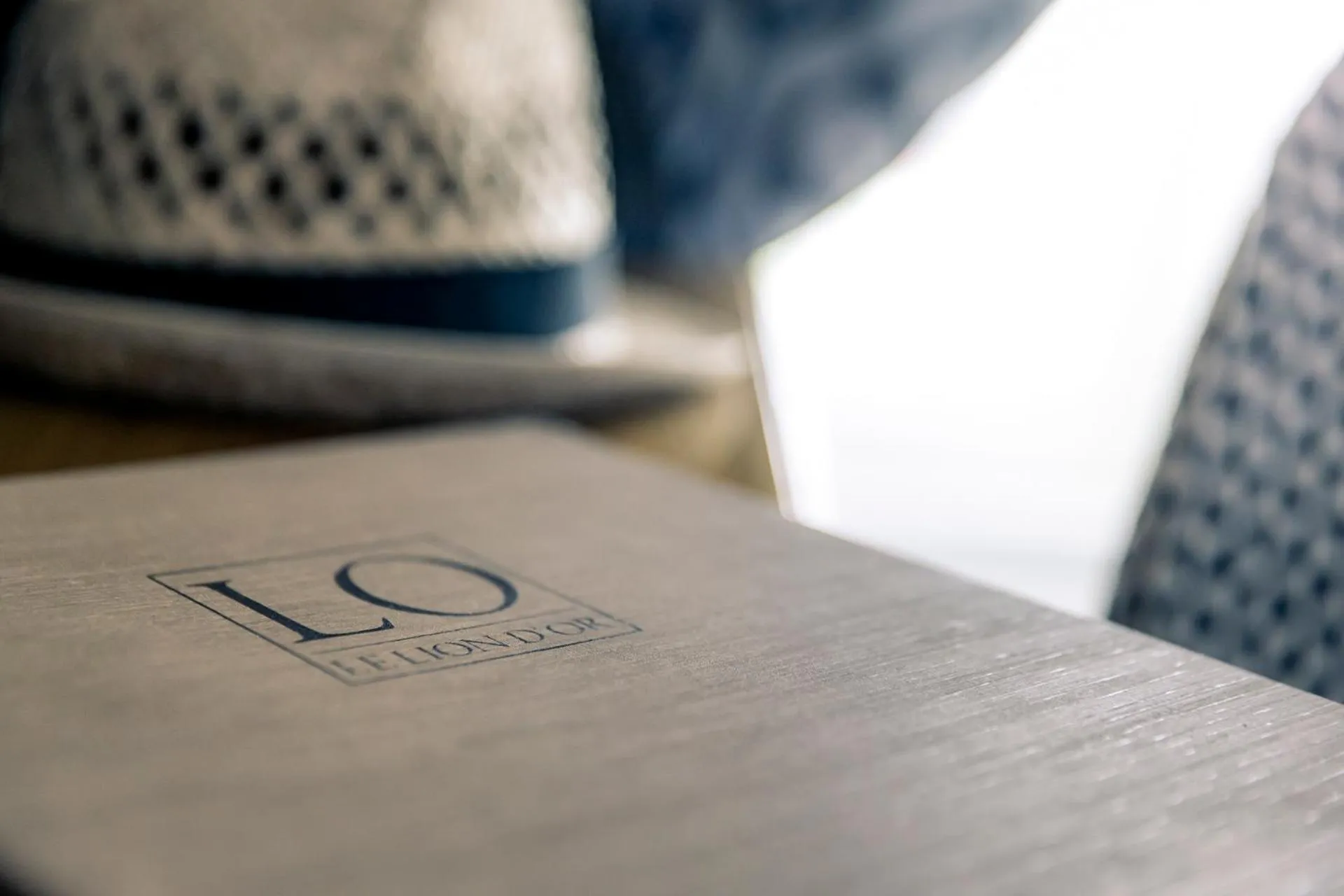 Decorative detail, Bed in Hotel Le Lion D'Or et Restaurant La Table Du Lion