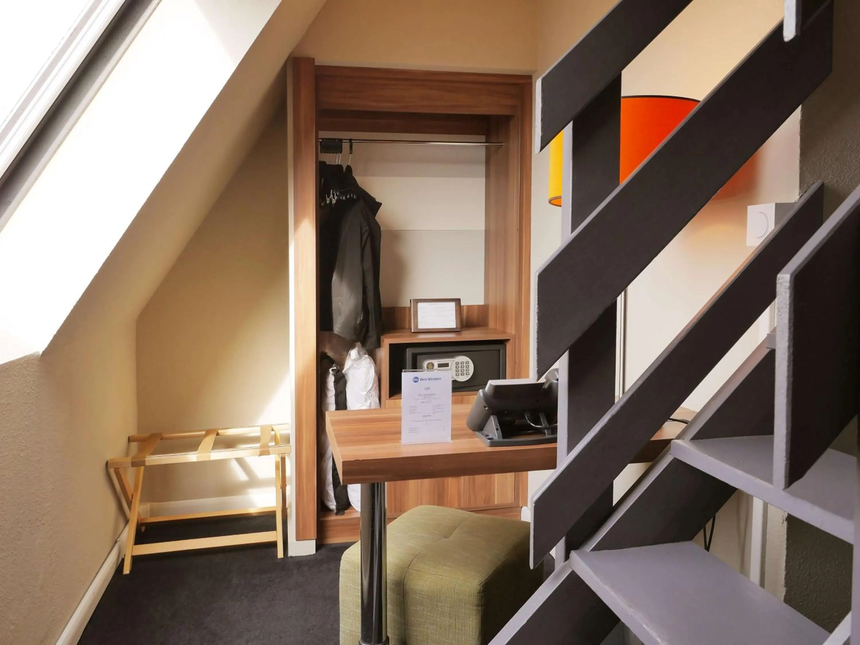 Bedroom in Best Western Hotel Atrium Valence