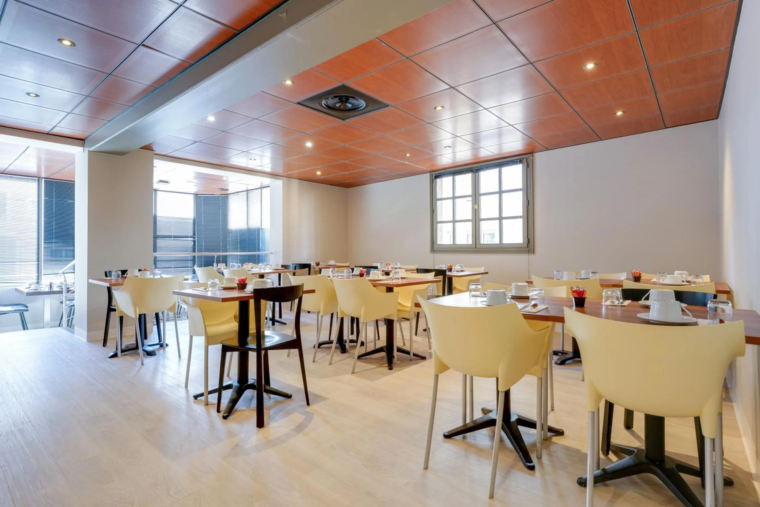 Breakfast in Best Western Hotel Atrium Valence