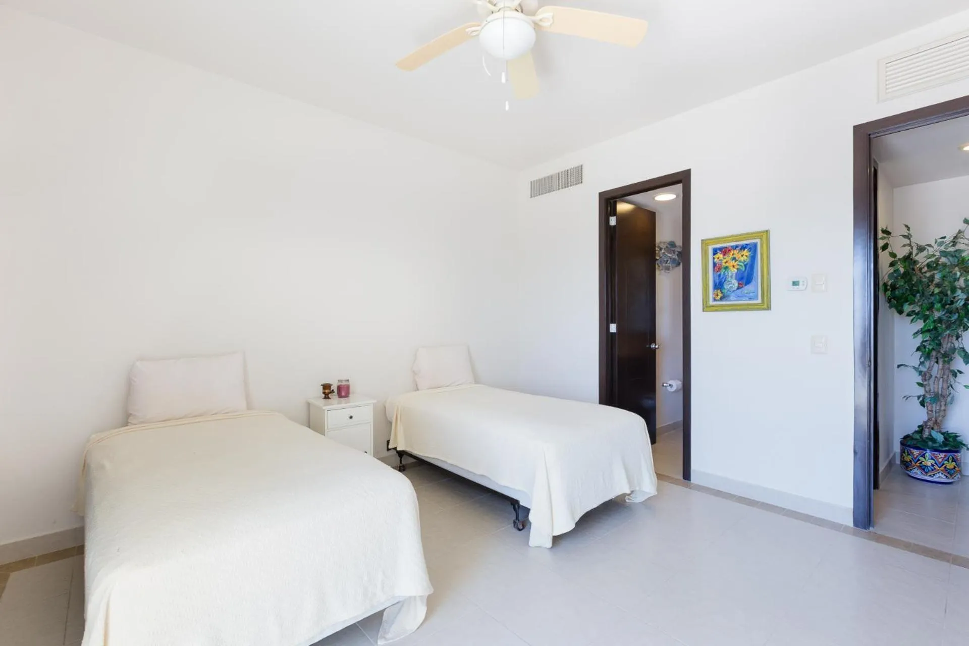 Bedroom, Bed in Mayan Lakes 14-203 by Kivoya