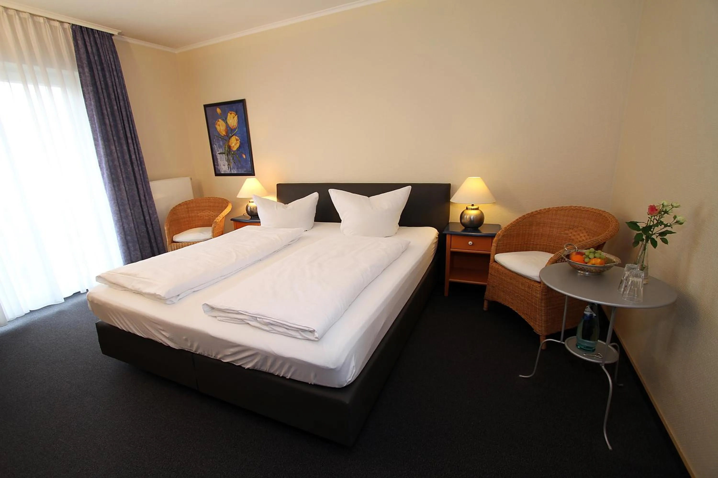 Photo of the whole room, Bed in Hotel Lindemann