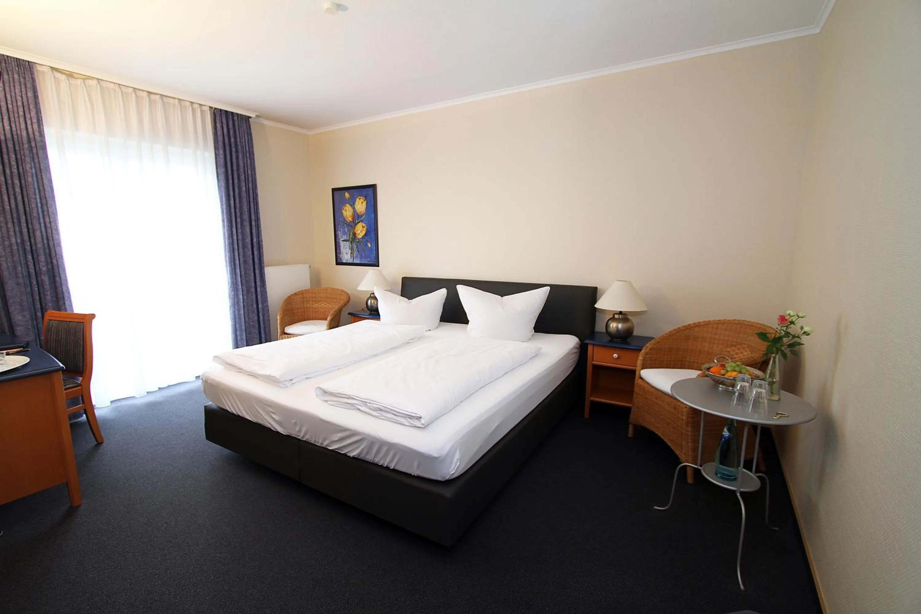 Photo of the whole room, Bed in Hotel Lindemann