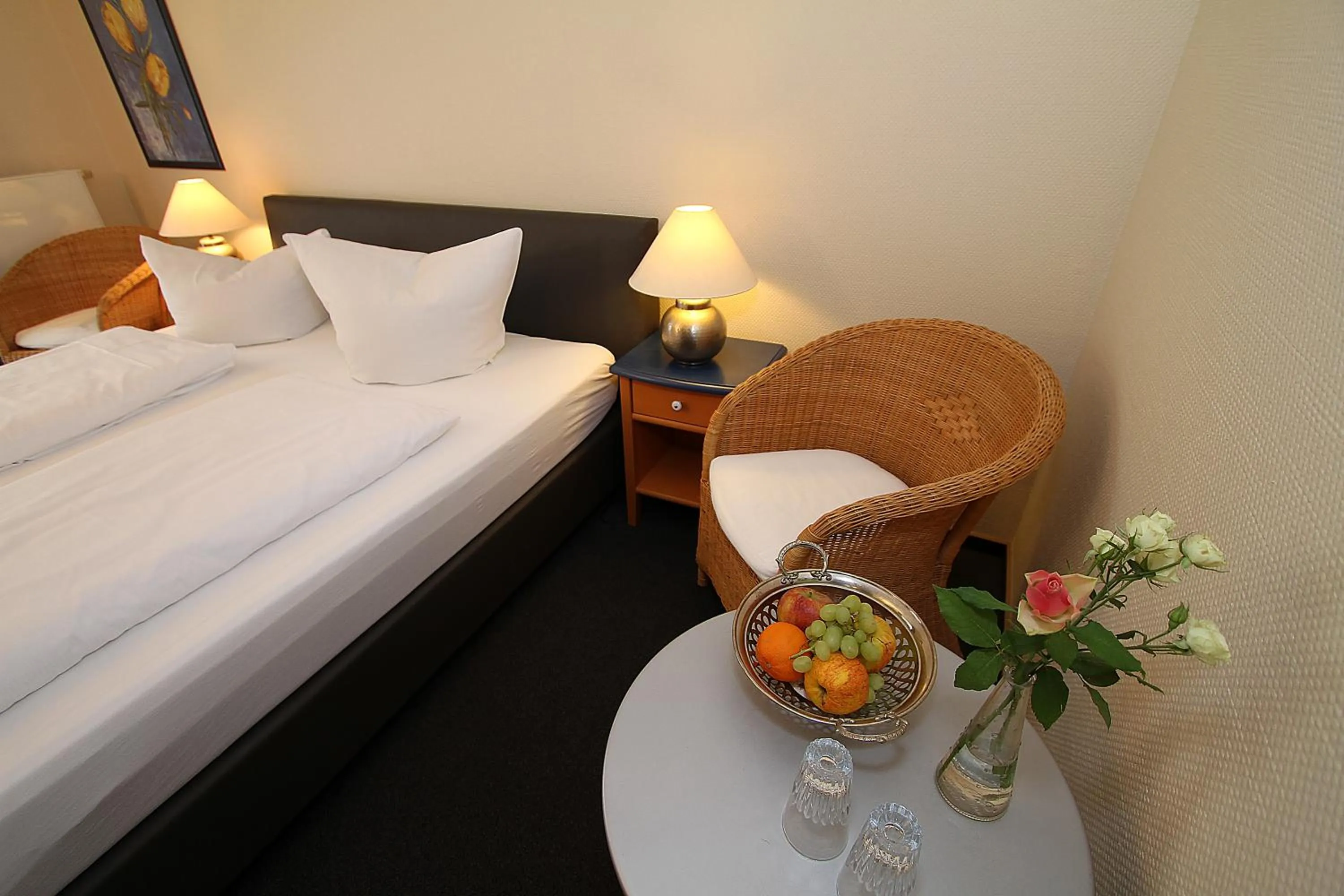 Photo of the whole room, Bed in Hotel Lindemann