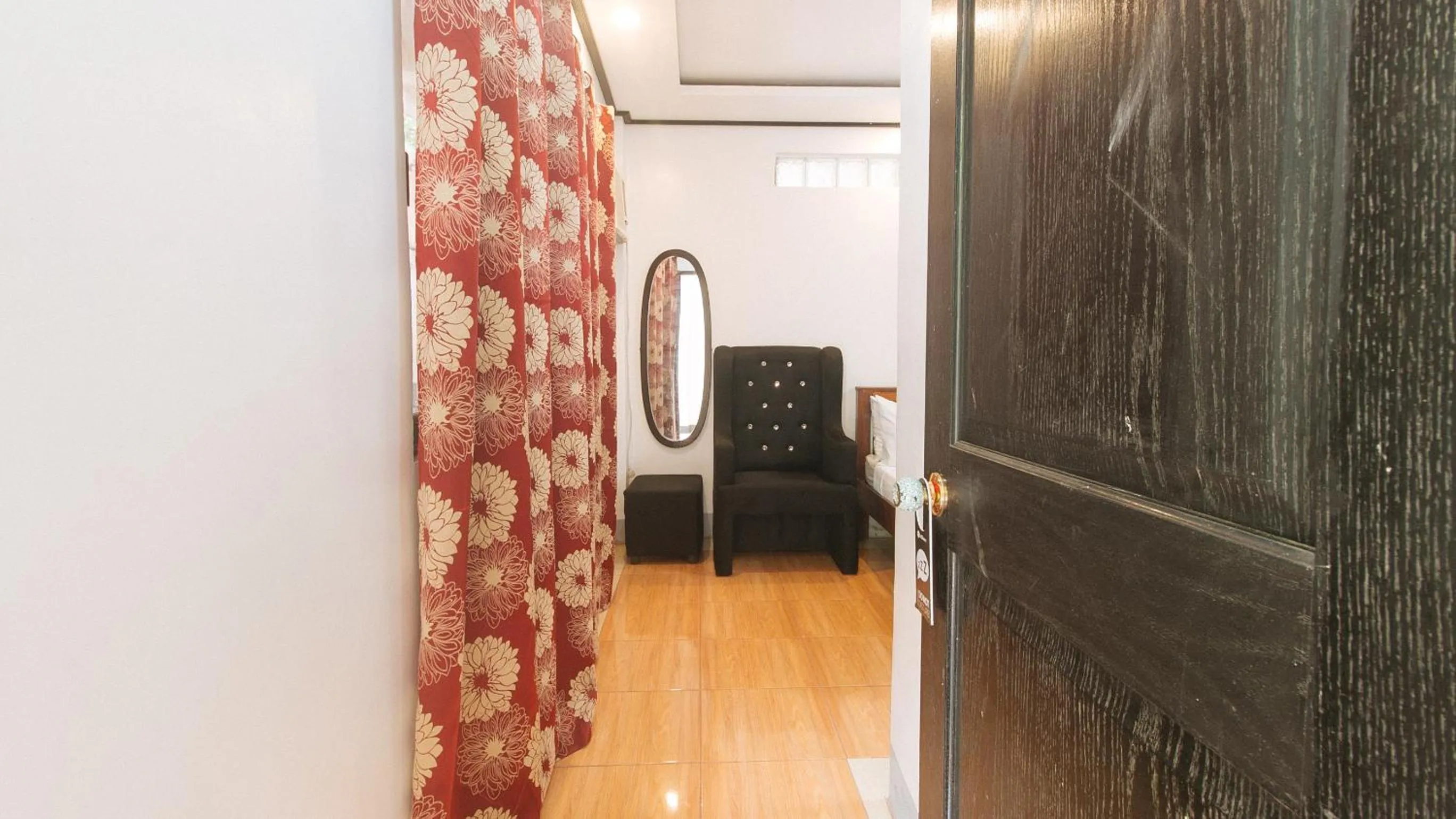 Bedroom in RedDoorz @ Lualhati Garden Cottage El Nido Palawan