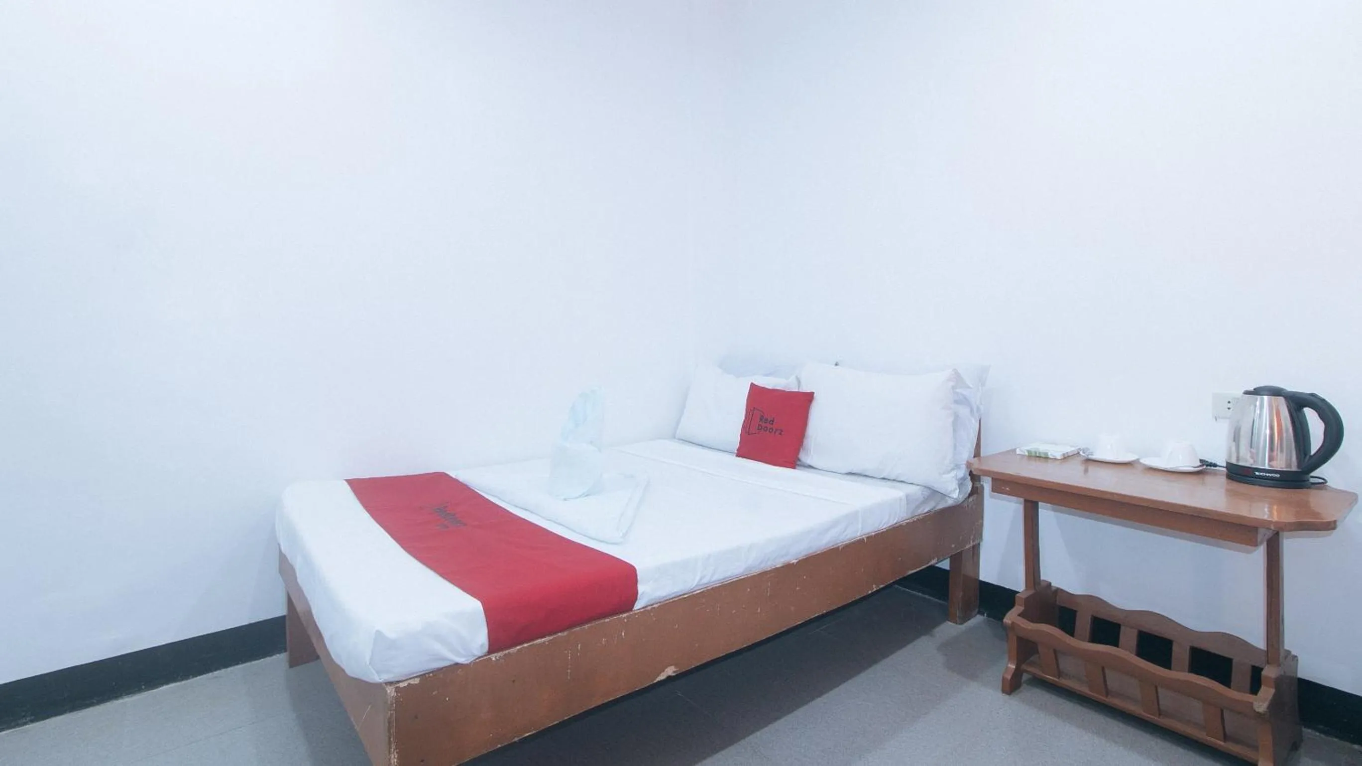 Bed in RedDoorz @ Lualhati Garden Cottage El Nido Palawan