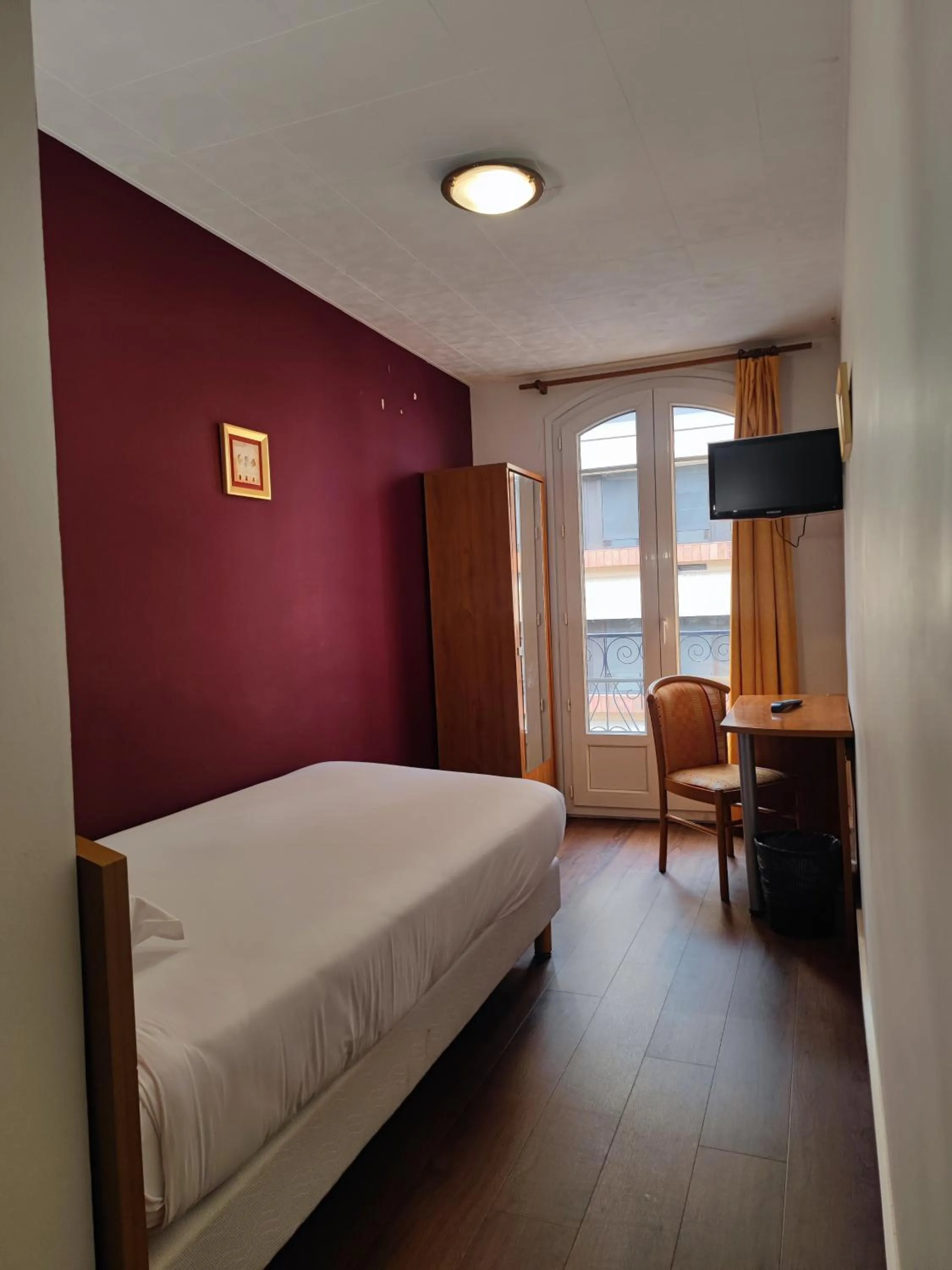 Bed in Hôtel Riquet