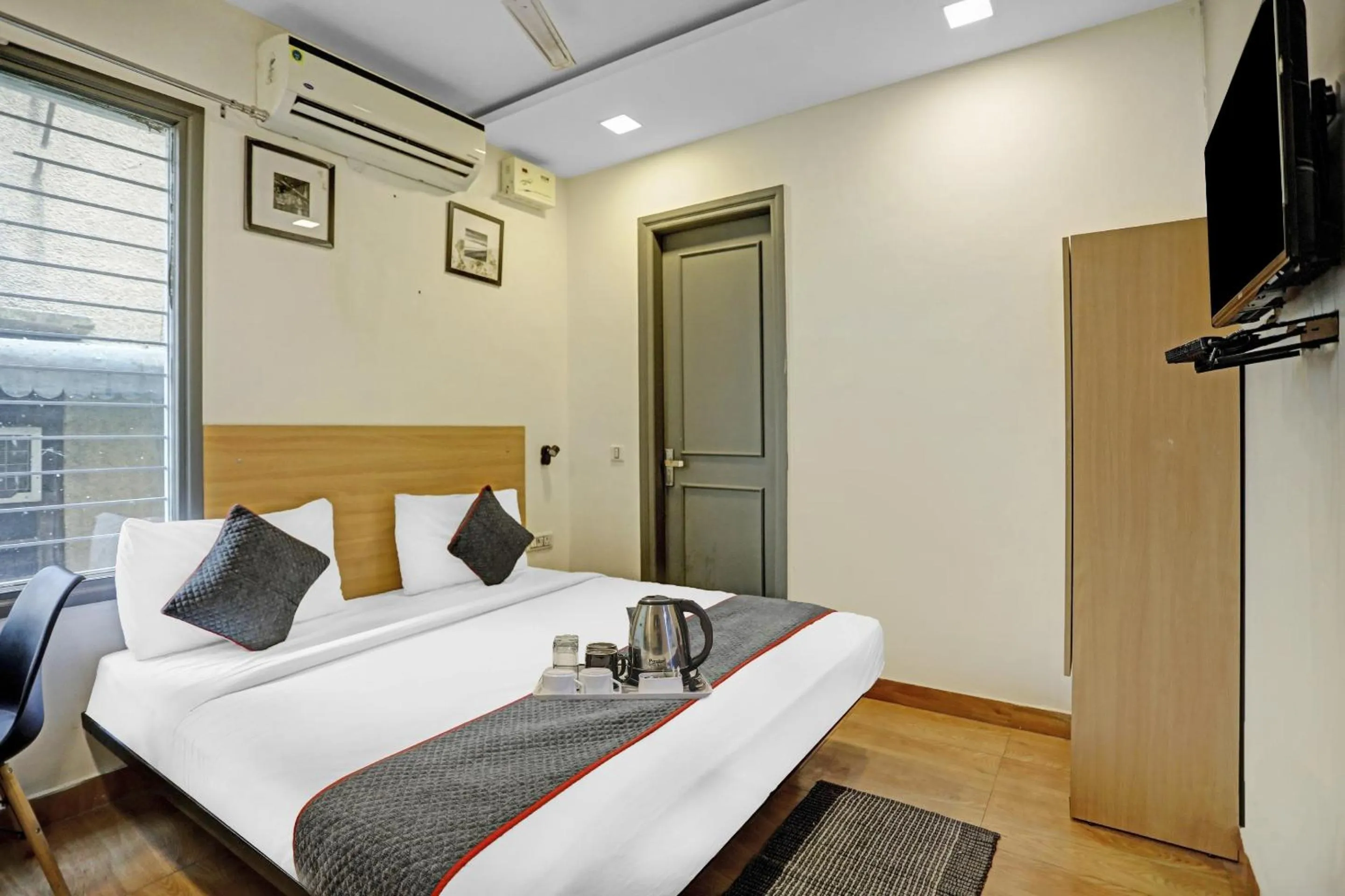 Bedroom, Bed in Super Townhouse Mannat Rohini 16