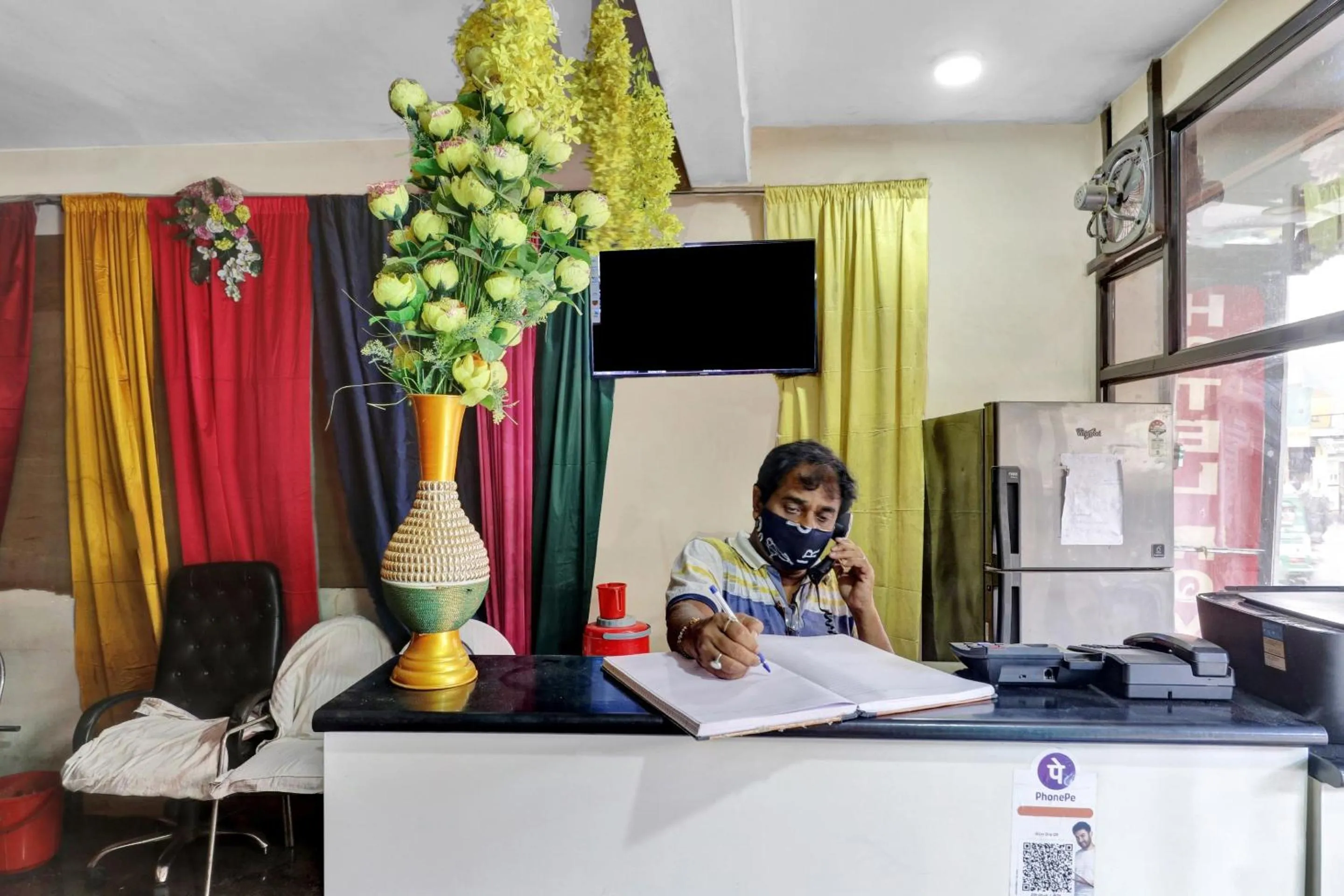 Lobby or reception in OYO 82518 hotel Royal in