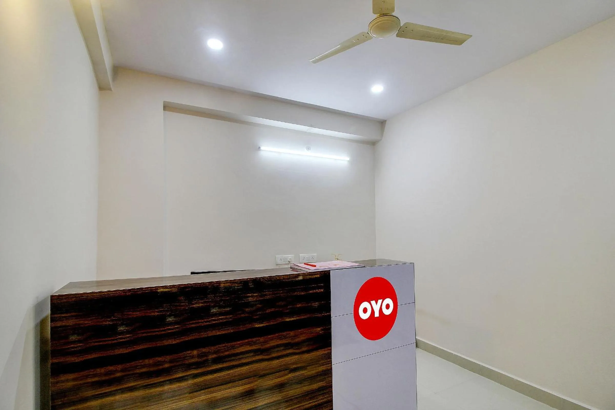 Lobby or reception in Hotel O Holiday