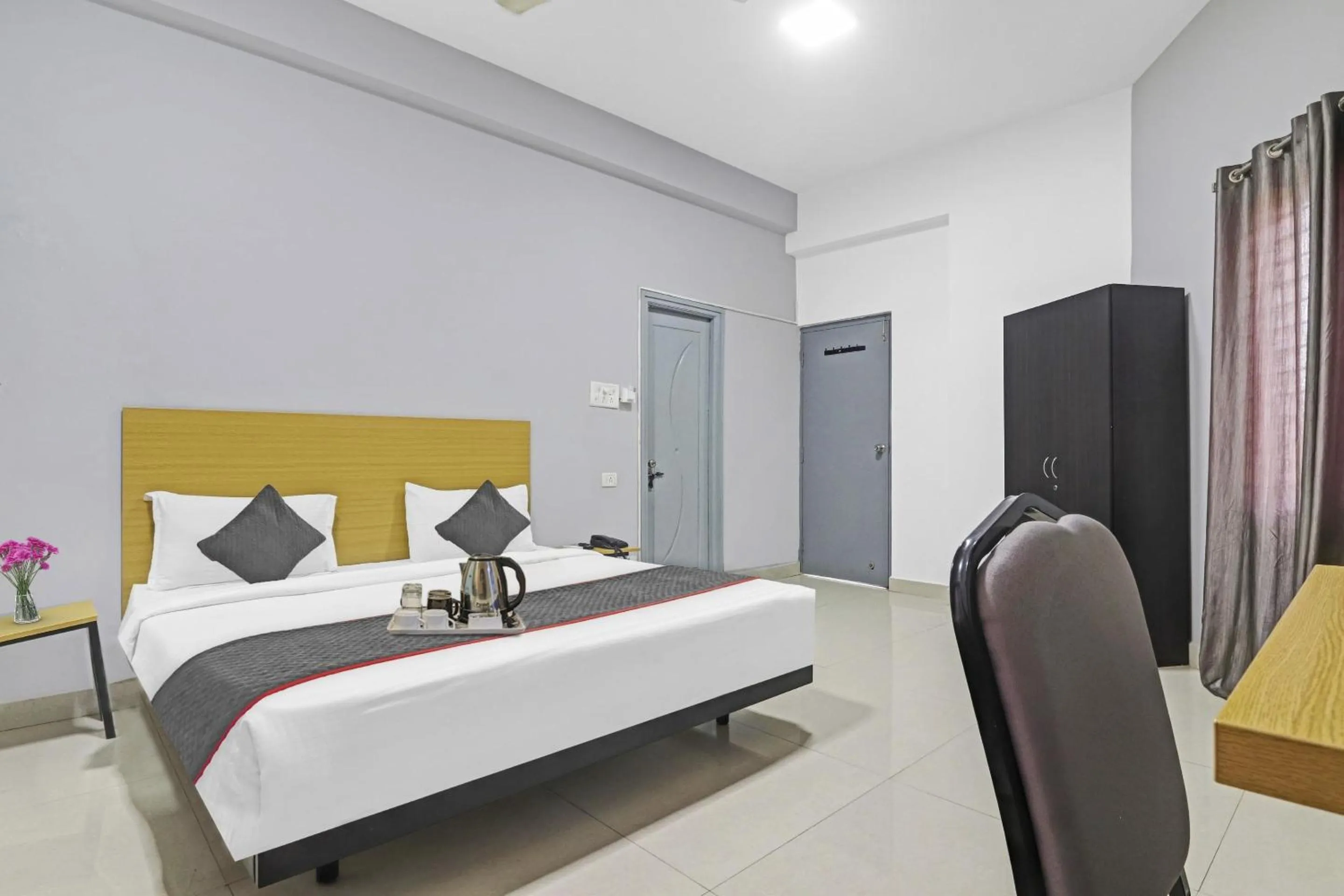 Bedroom, Bed in Townhouse De Alphabet