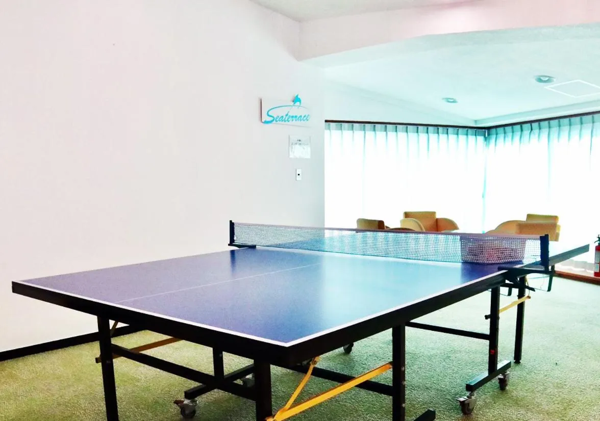 Communal lounge/ TV room in ATAMI SPRING TERRACE HOTEL