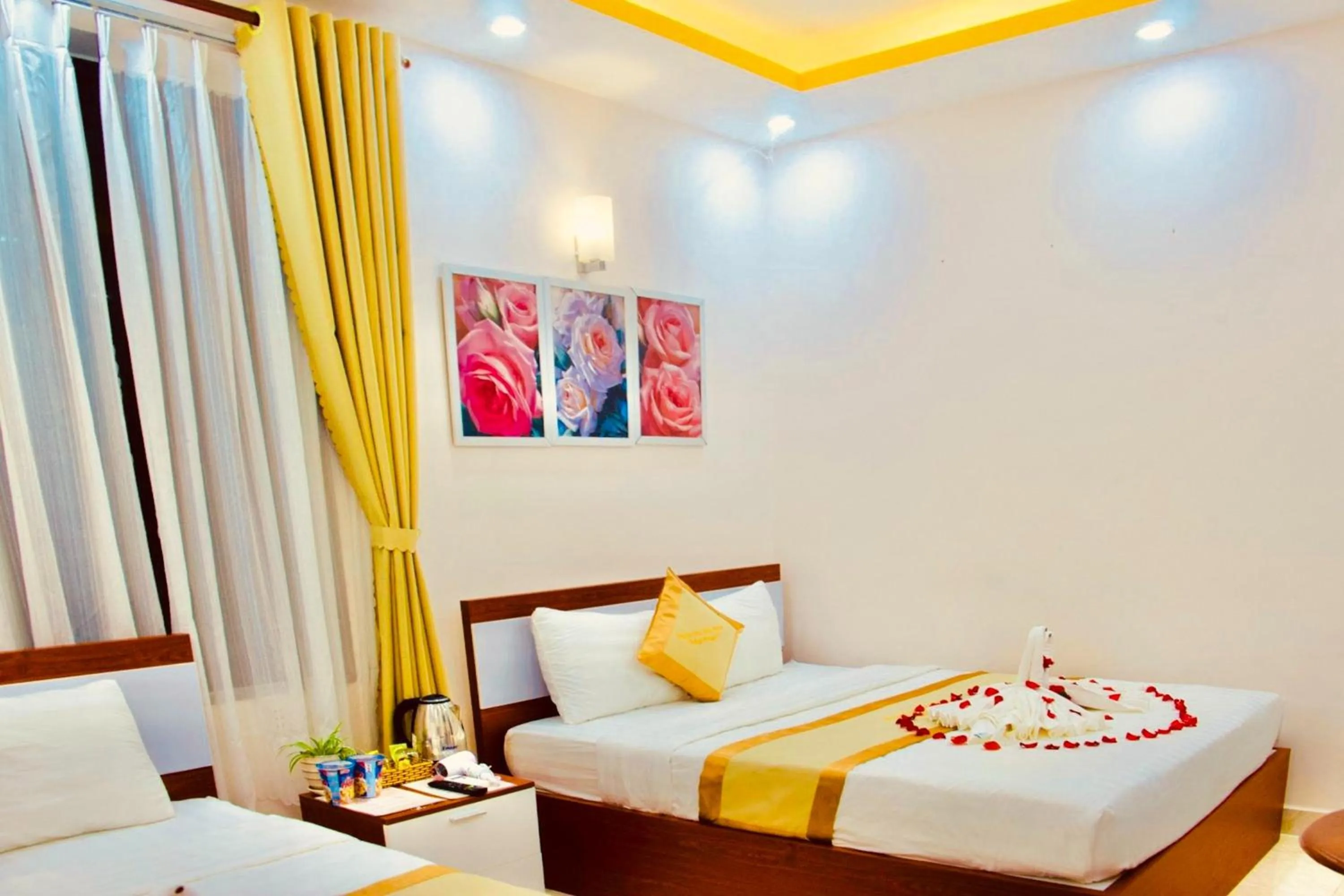 Bedroom, Bed in Phuc Con Son Hotel