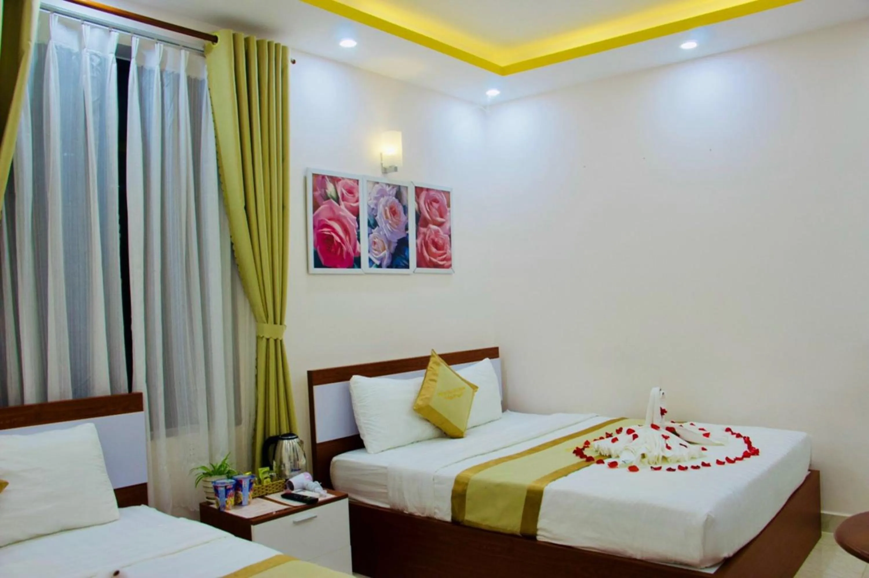 Bedroom, Bed in Phuc Con Son Hotel