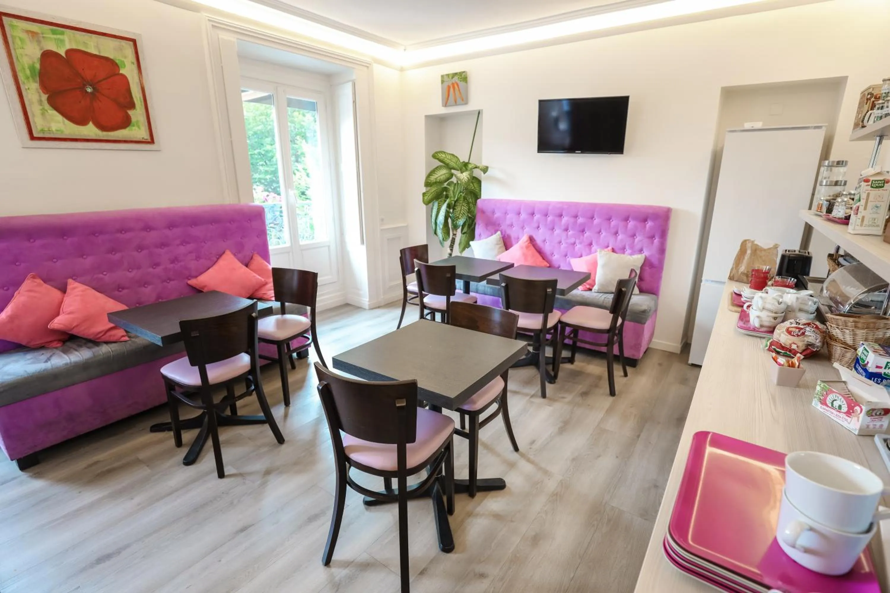 Dining area in Hotel De La TA