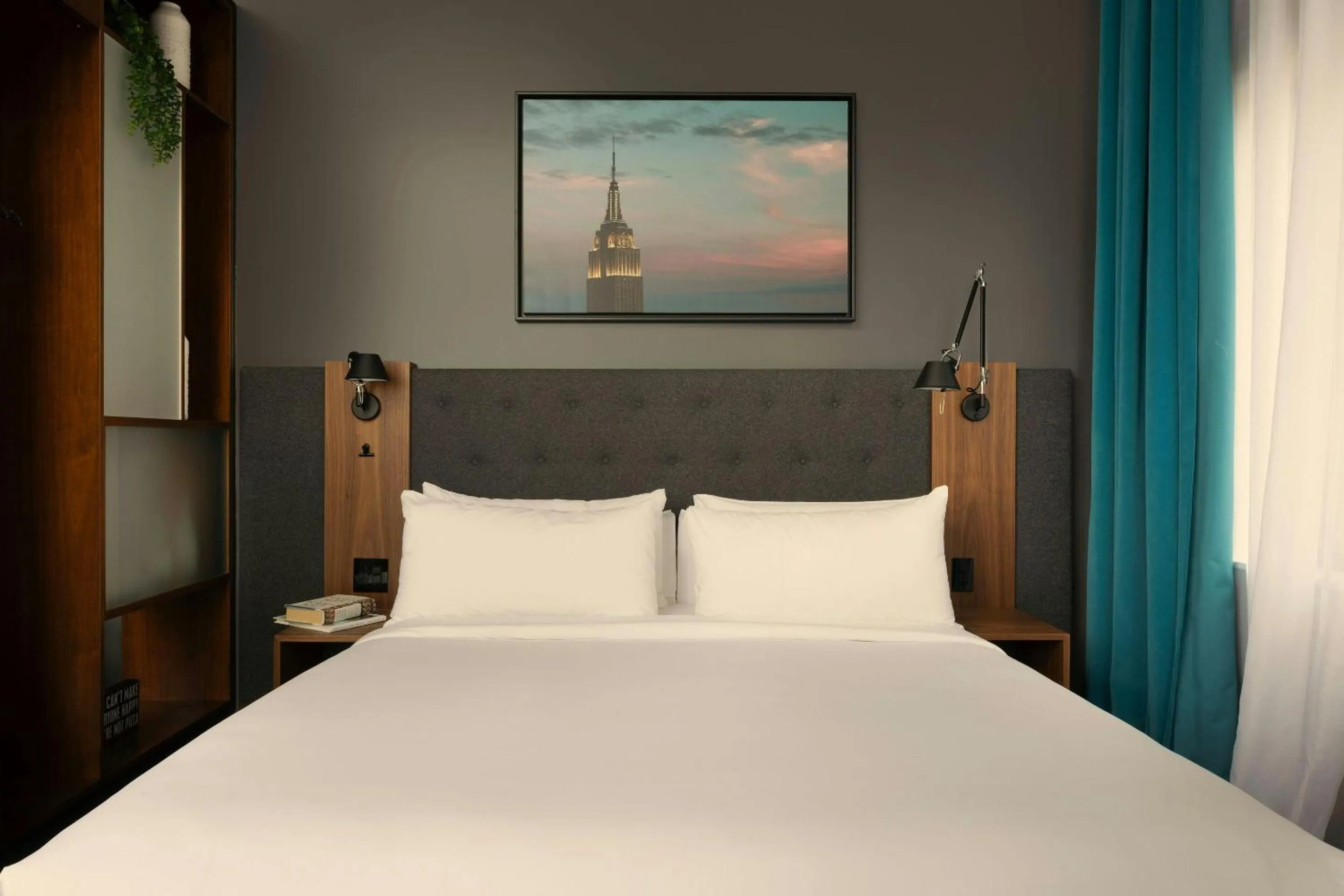 Photo of the whole room, Bed in The Cloud One New York-Downtown, by the Motel One Group