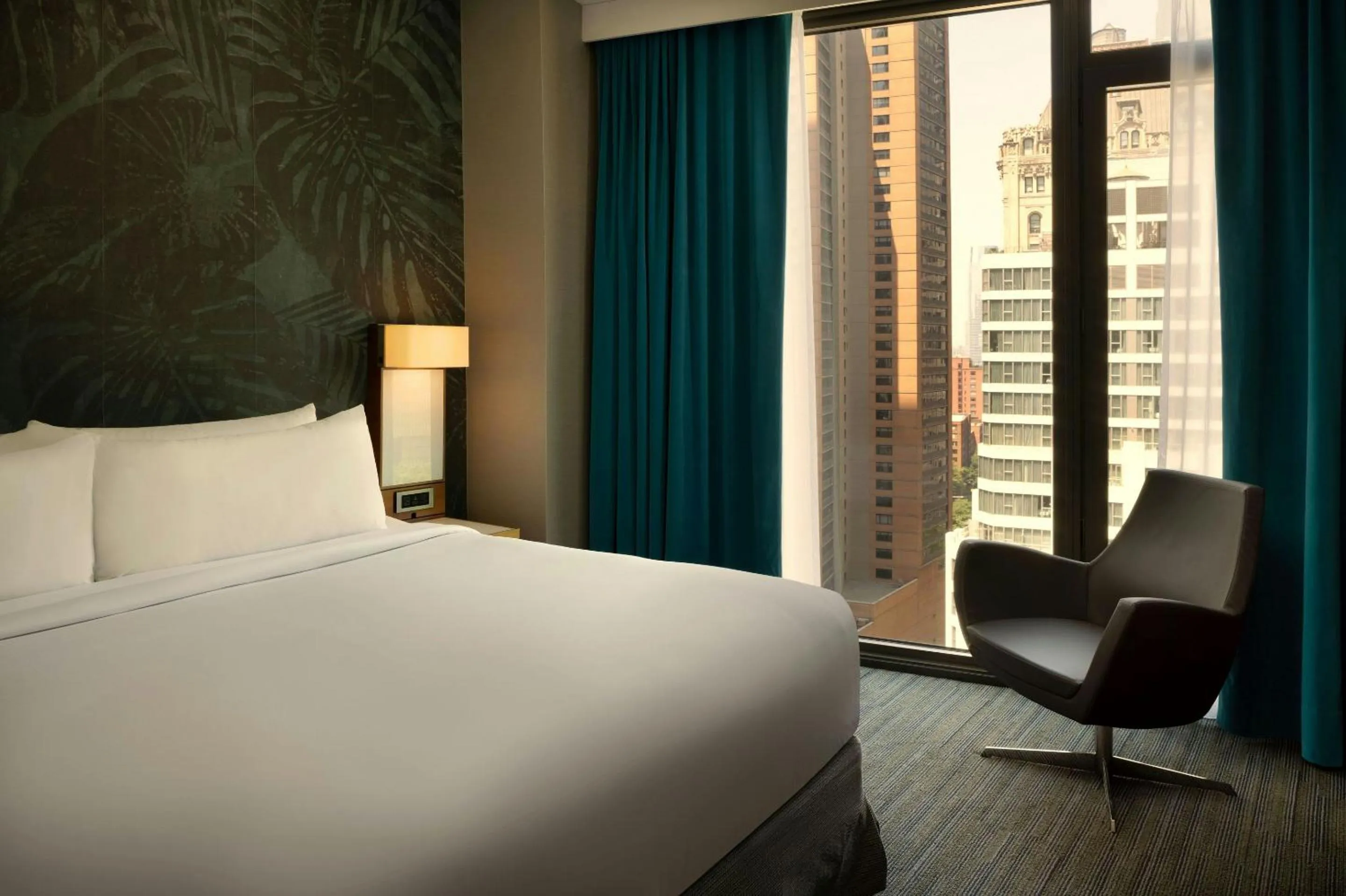 Photo of the whole room, Bed in The Cloud One New York-Downtown, by the Motel One Group