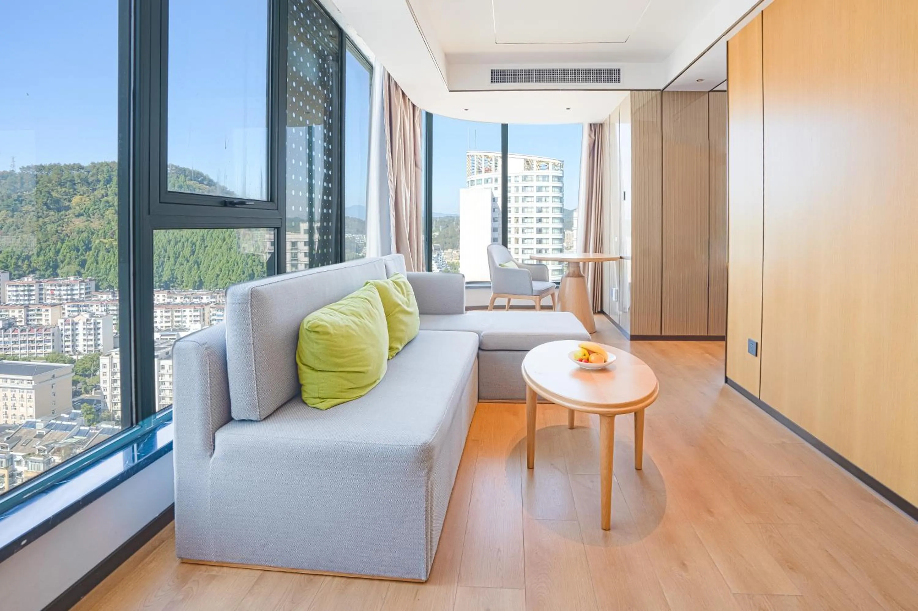 Holiday Inn One Thousand Island Lake by IHG