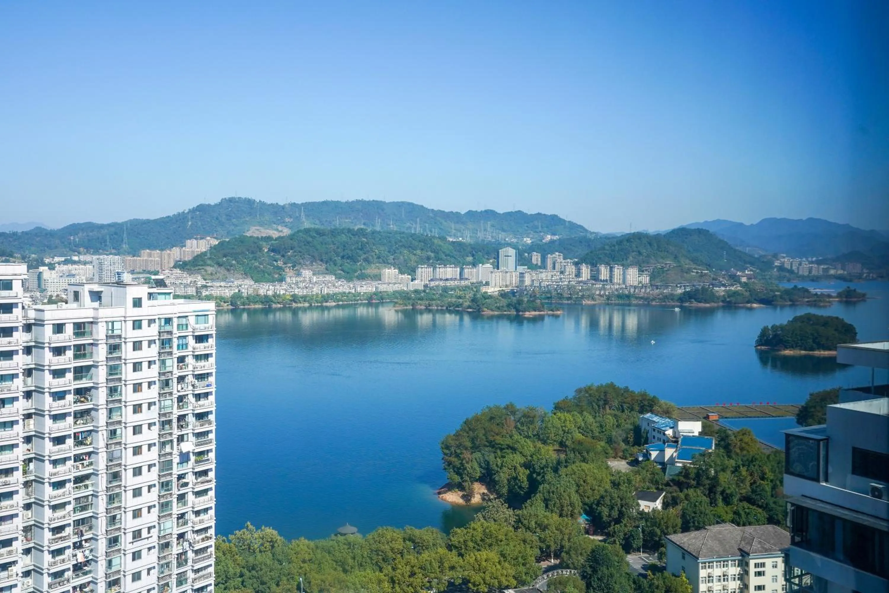 Holiday Inn One Thousand Island Lake by IHG