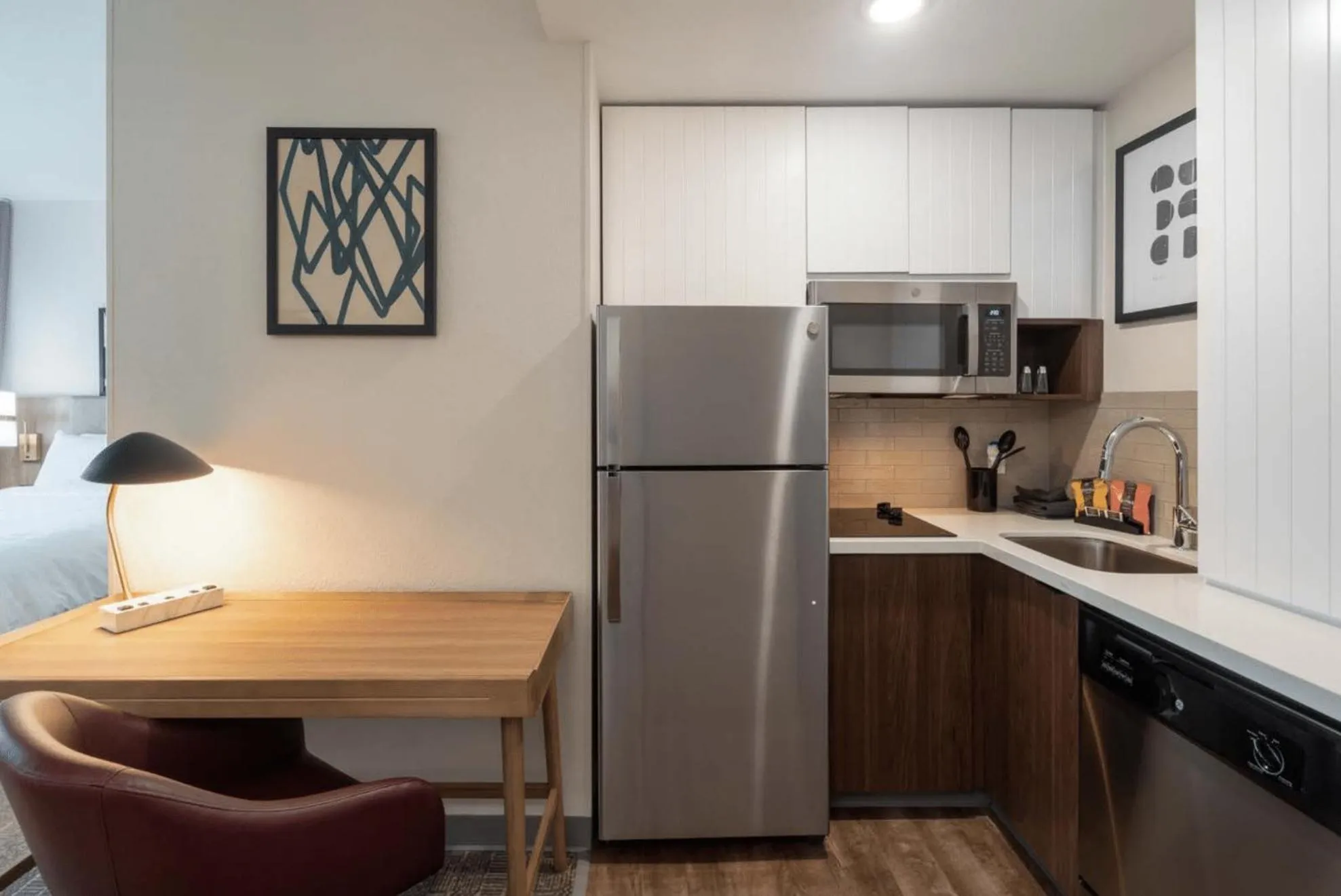 Kitchen or kitchenette in Staybridge Suites - Flowood - NW Jackson by IHG