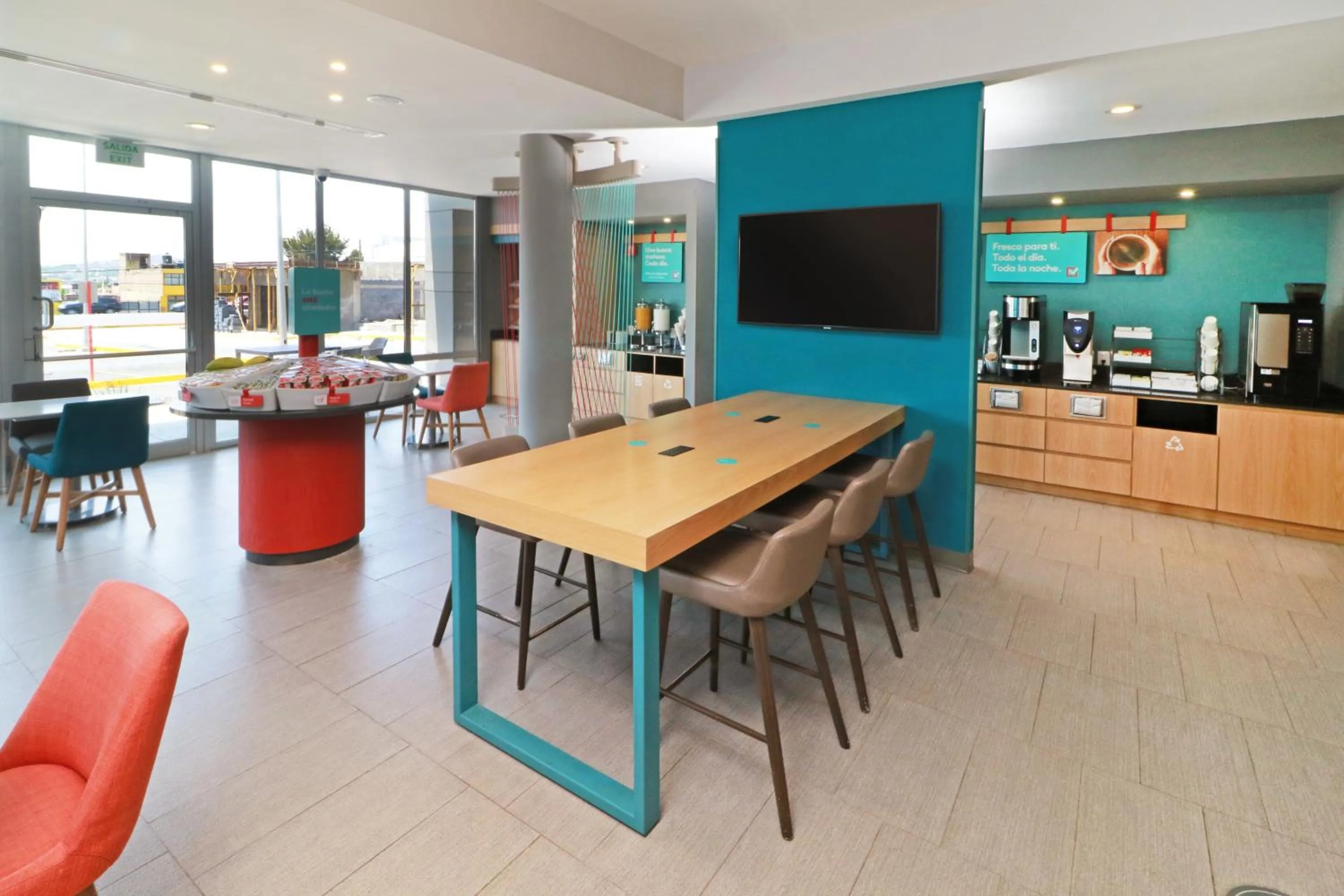 TV and multimedia in avid hotels - Tijuana - Otay by IHG