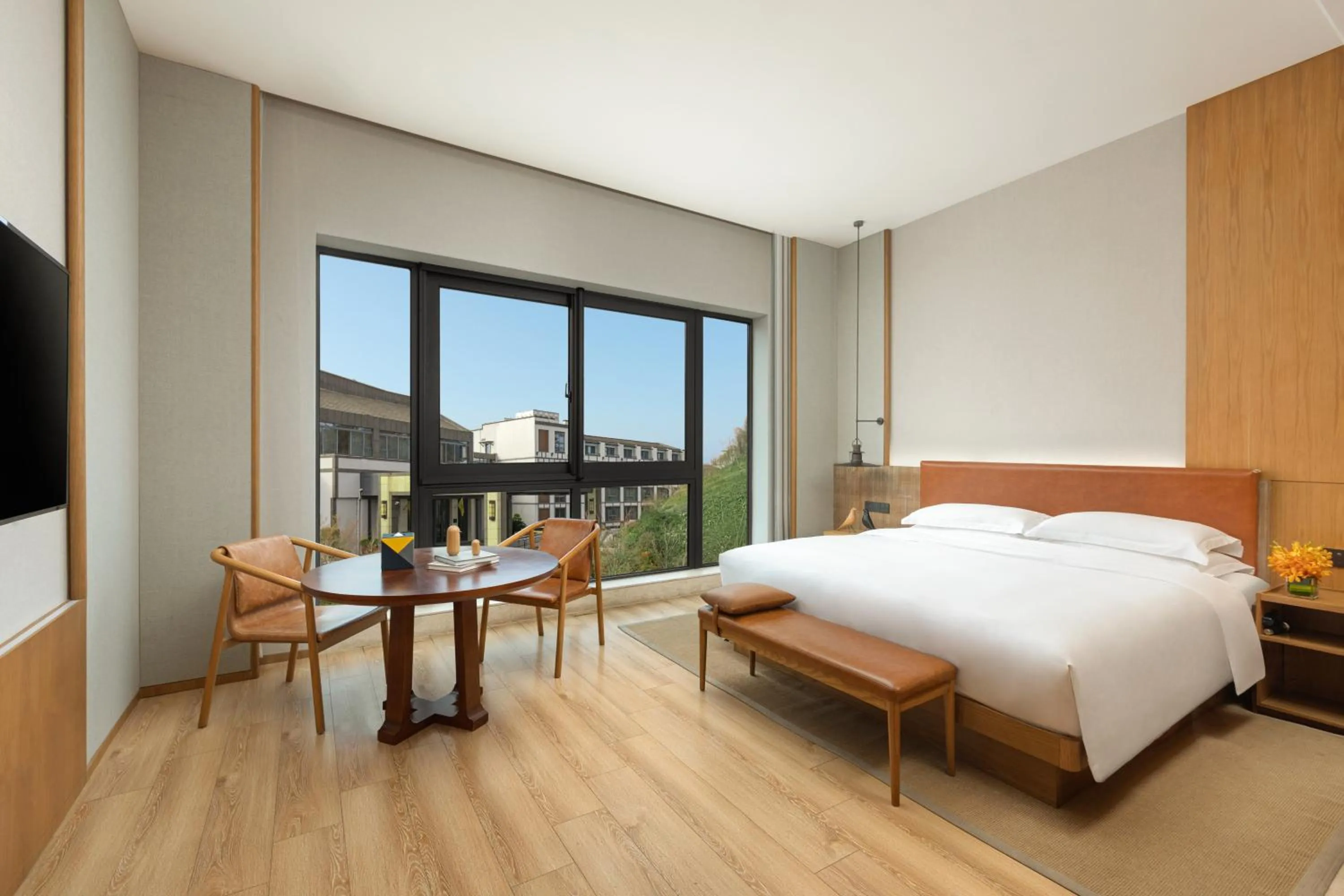 Photo of the whole room, Bed in voco Thousand Island Lake by IHG