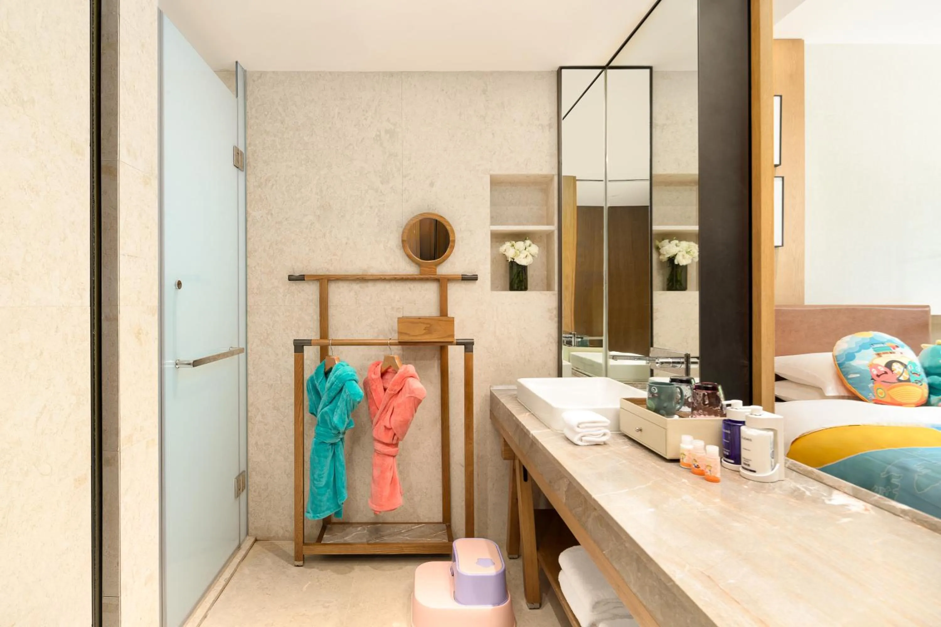 Toilet in voco Thousand Island Lake by IHG