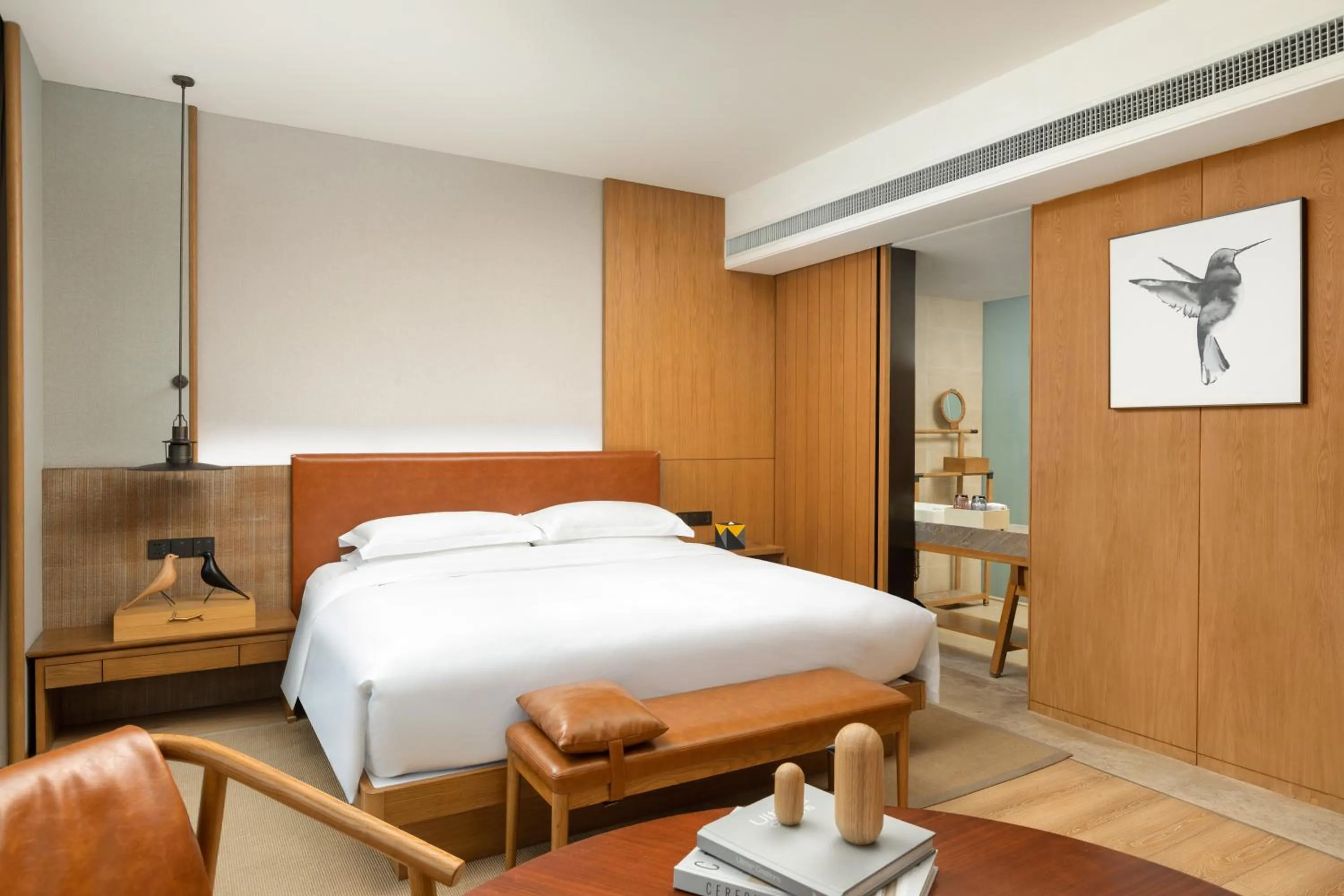 Bed in voco Thousand Island Lake by IHG