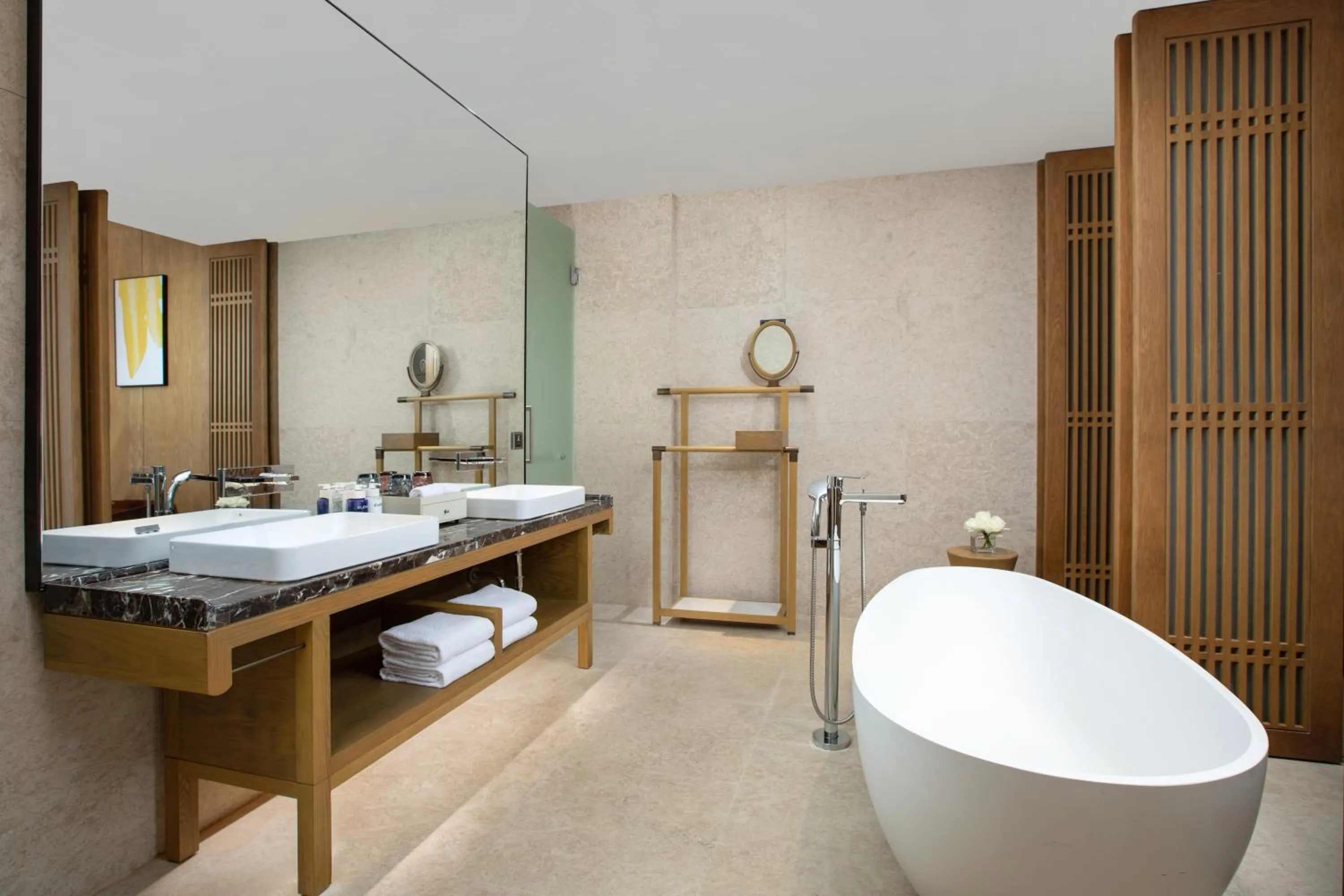 Toilet in voco Thousand Island Lake by IHG