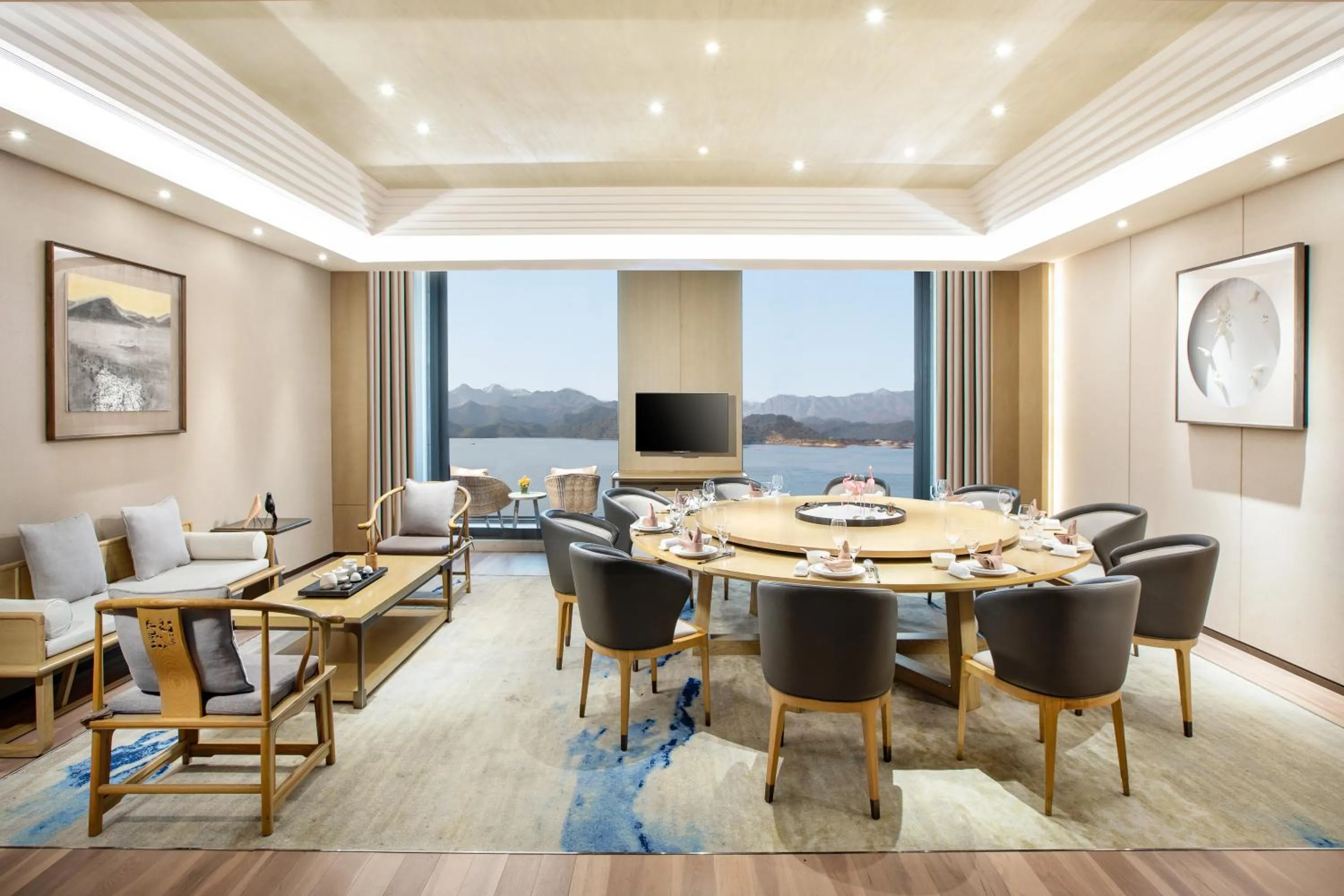 Restaurant/places to eat in voco Thousand Island Lake by IHG