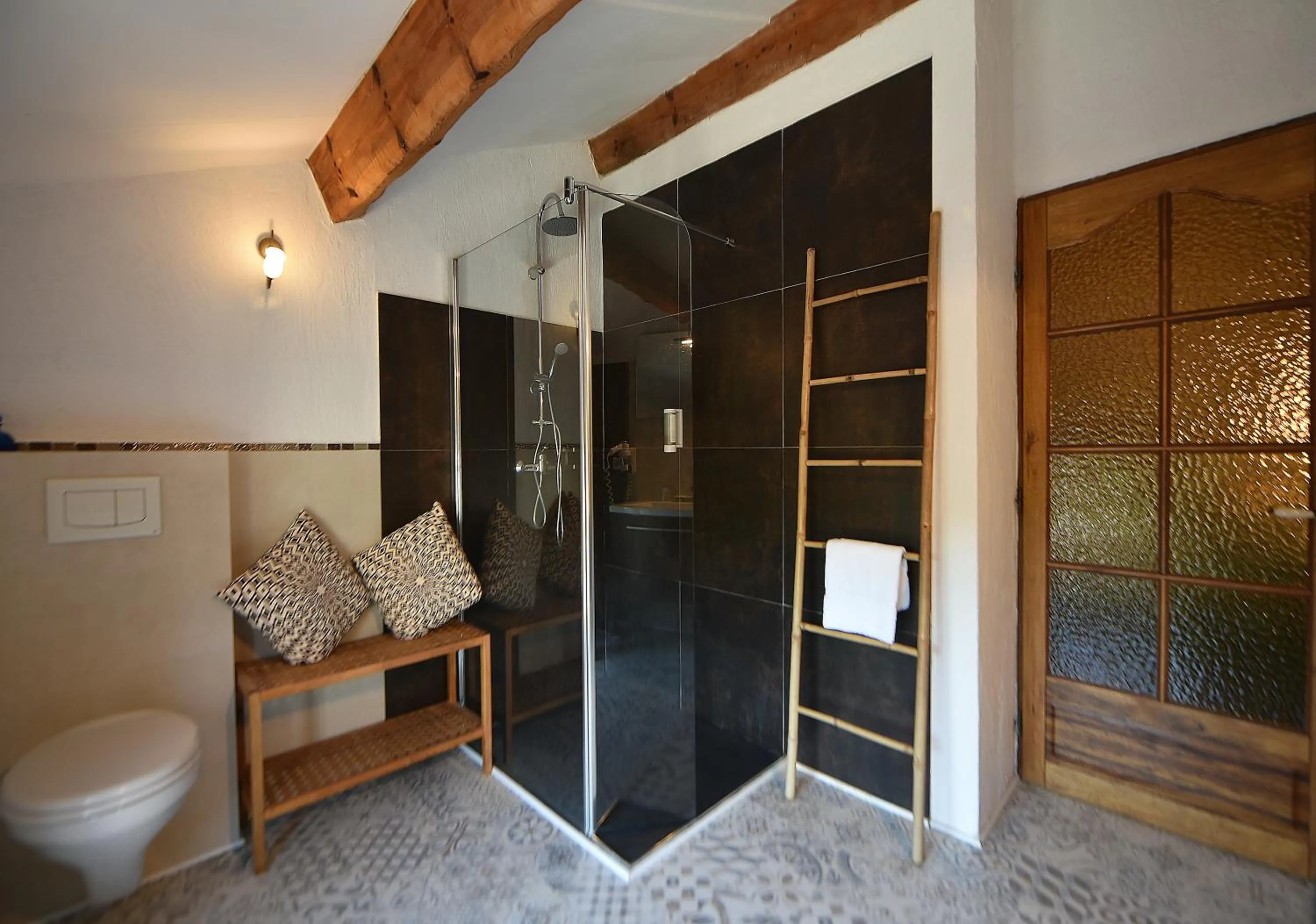 Auberge U n'Antru Versu