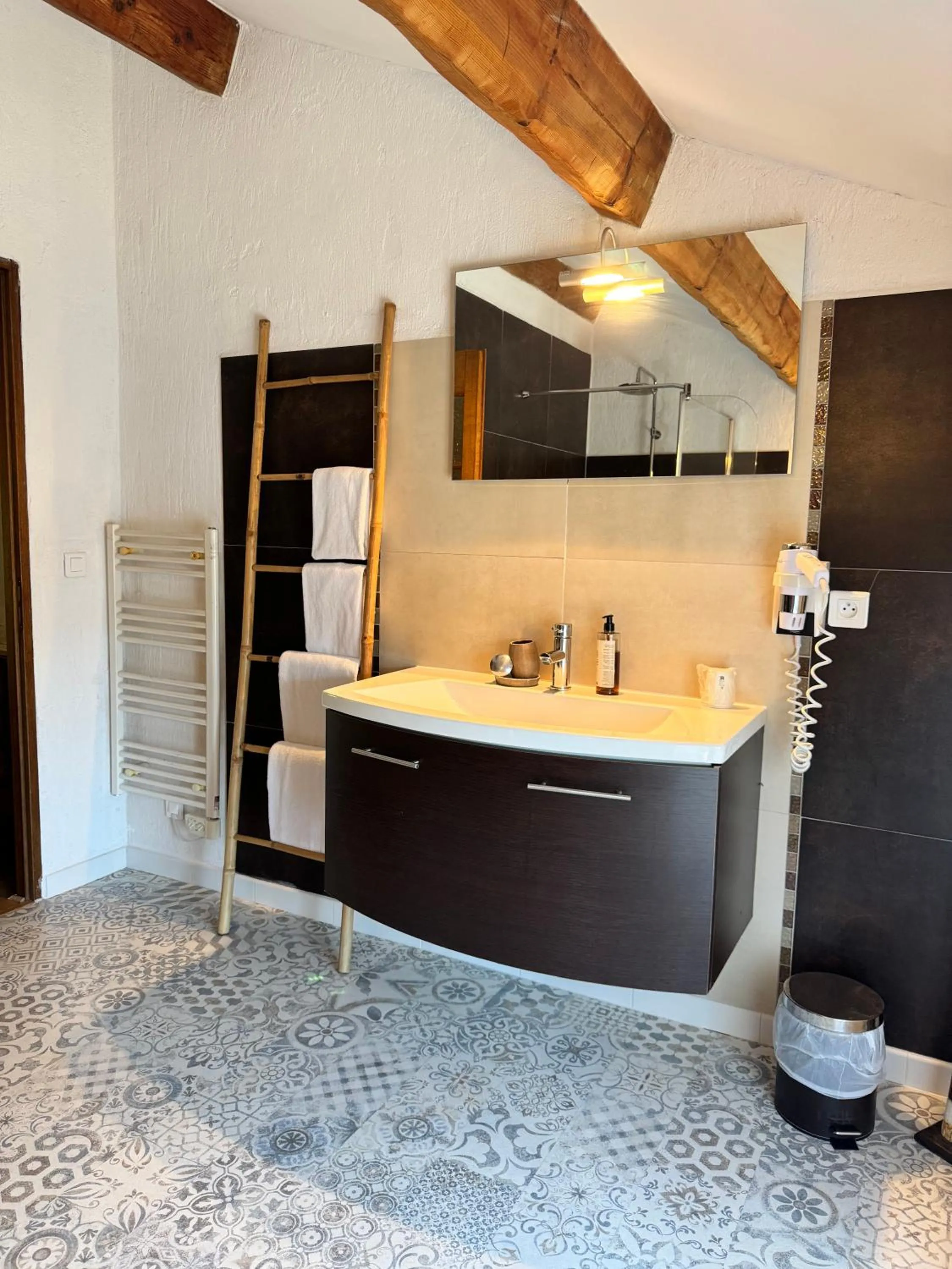 Auberge U n'Antru Versu