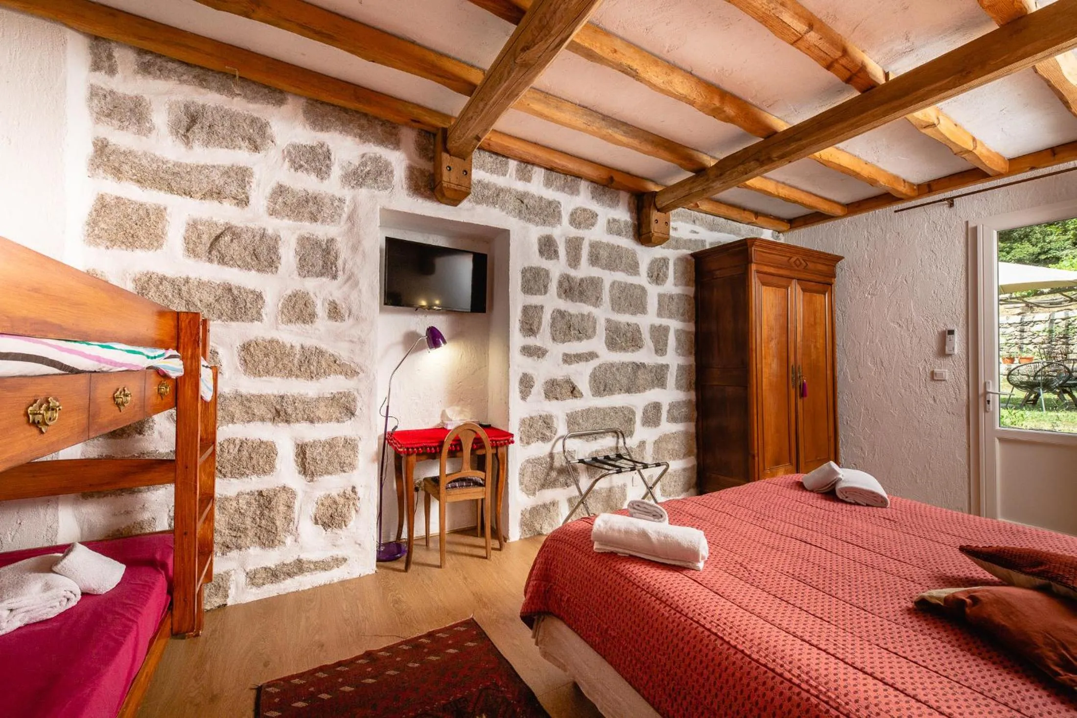 Bed in Auberge U n'Antru Versu