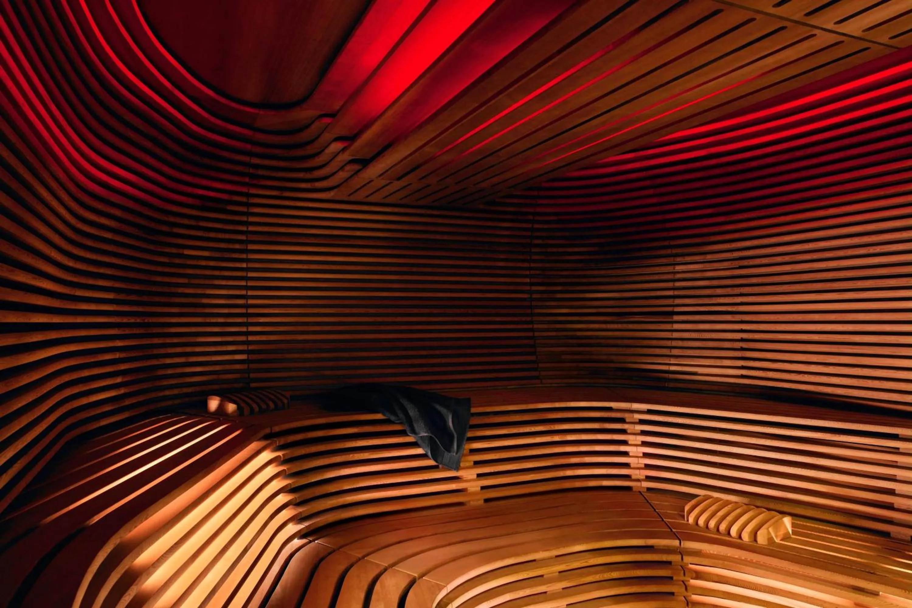 Spa and wellness centre/facilities in Roomers Frankfurt Central, Autograph Collection