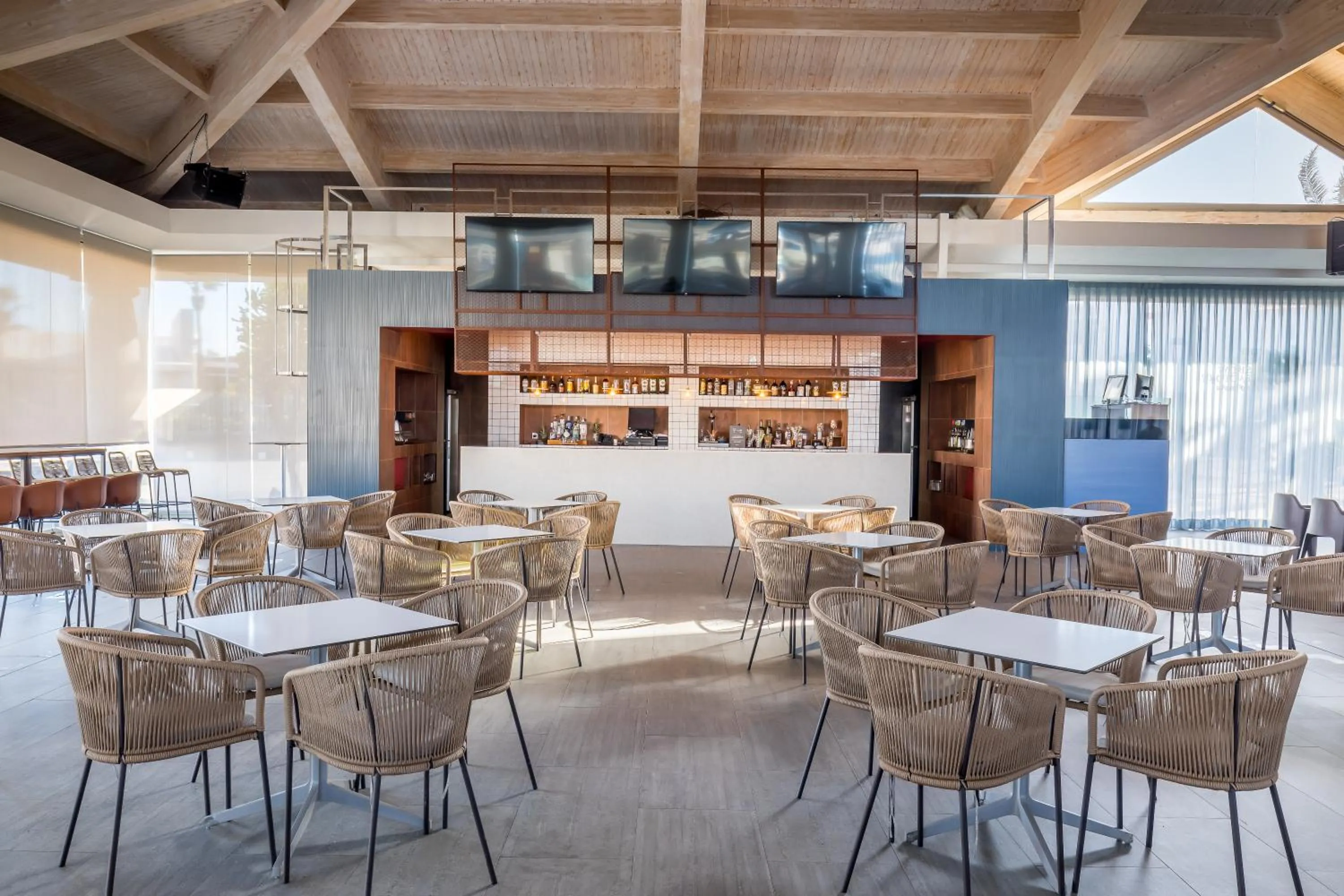 Lounge or bar in Barceló Fuerteventura Royal Level - Adults Only