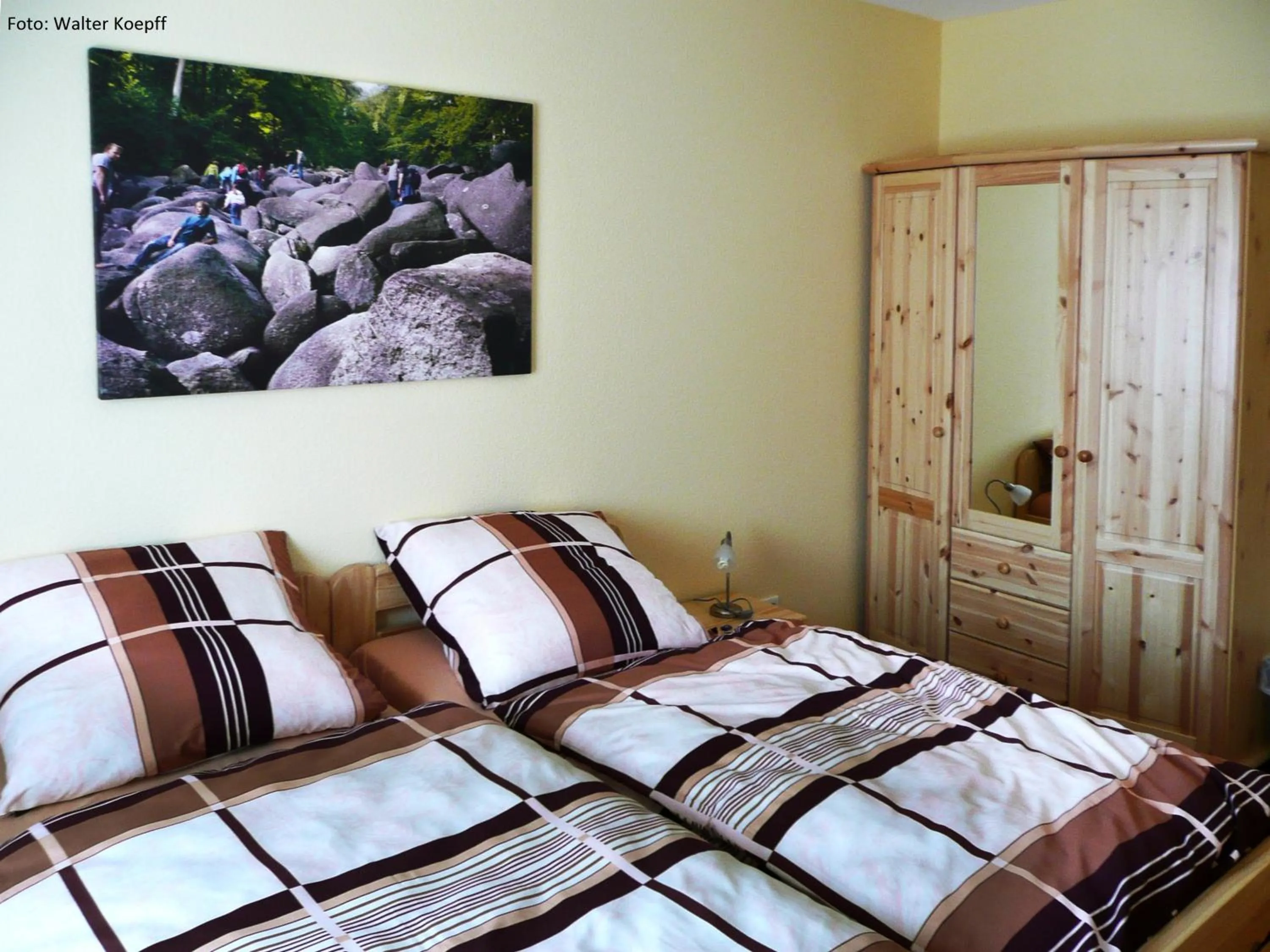 Photo of the whole room, Bed in Gaestehaeuser Am Nibelungensteig