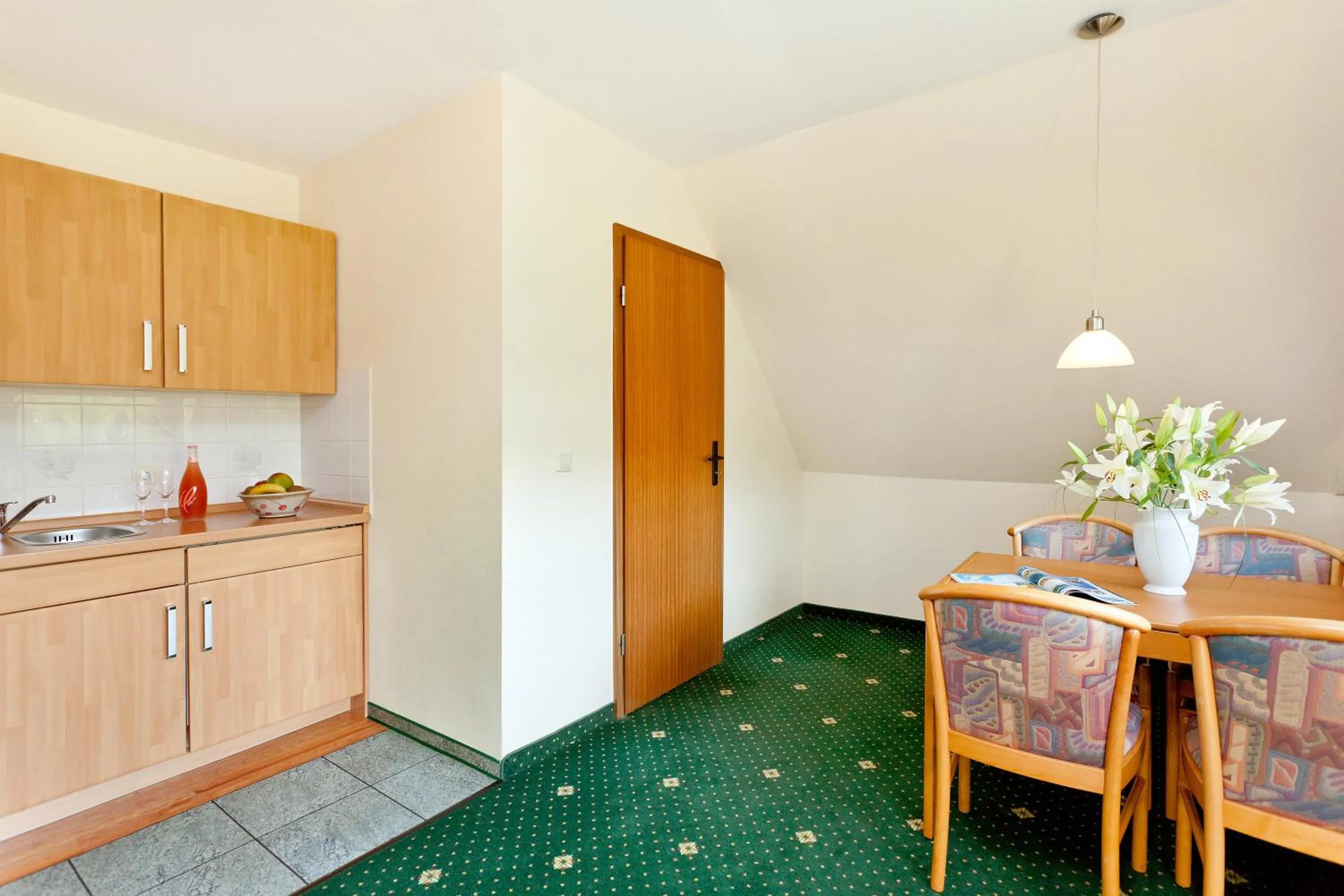 Photo of the whole room in Restaurant & Hotel Baumhaus Hagen