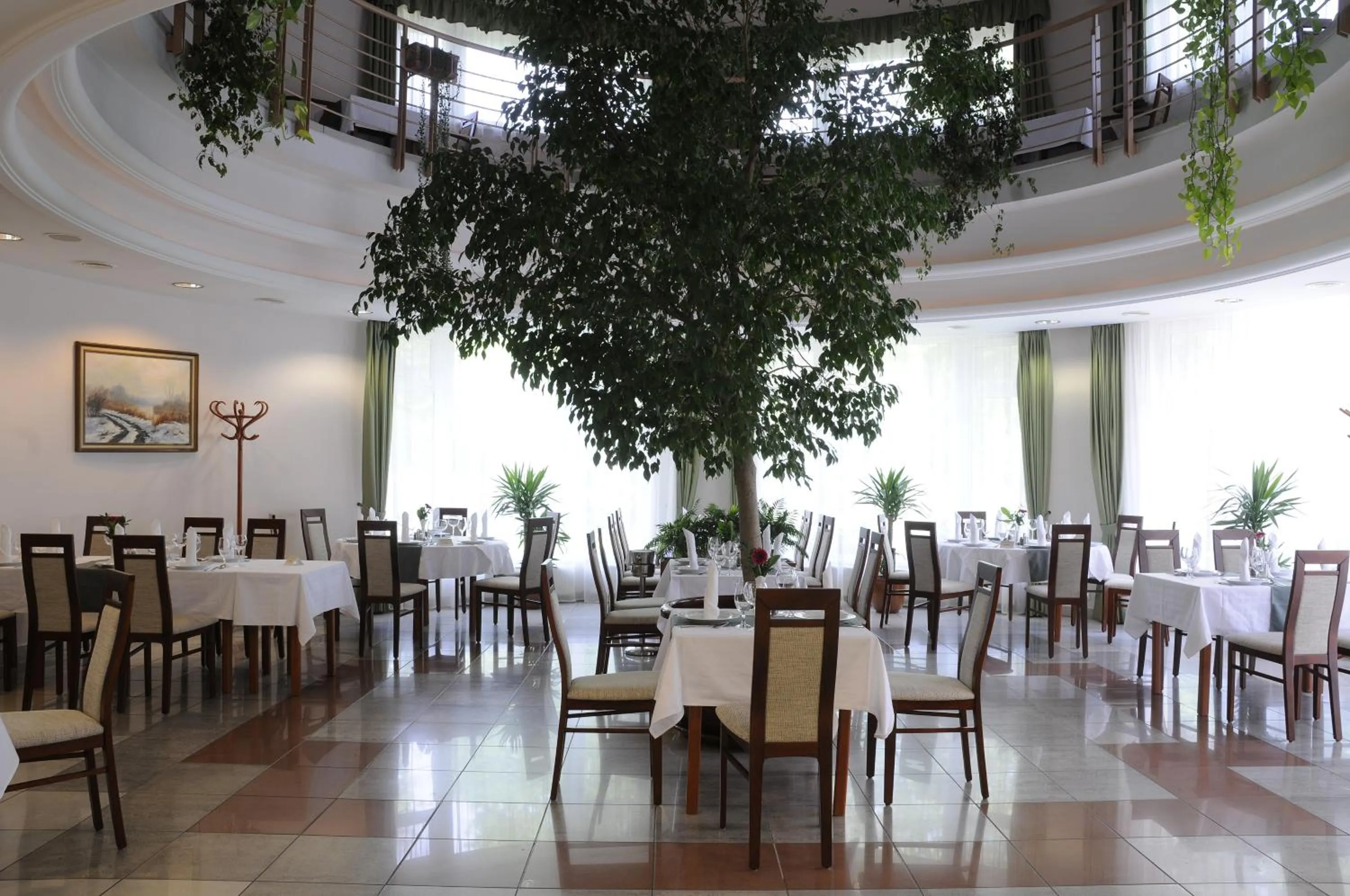 Restaurant/places to eat in Garden Hotel Wellness és Konferencia