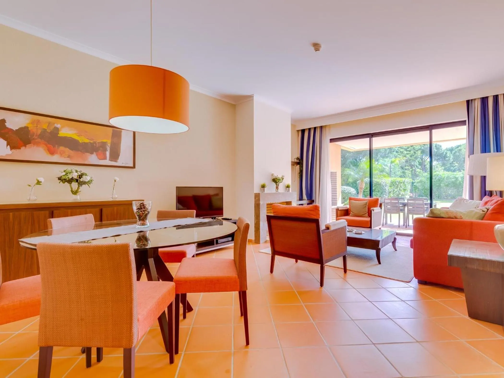 Dining area in AL - Apartamento Vila Sol F5 P