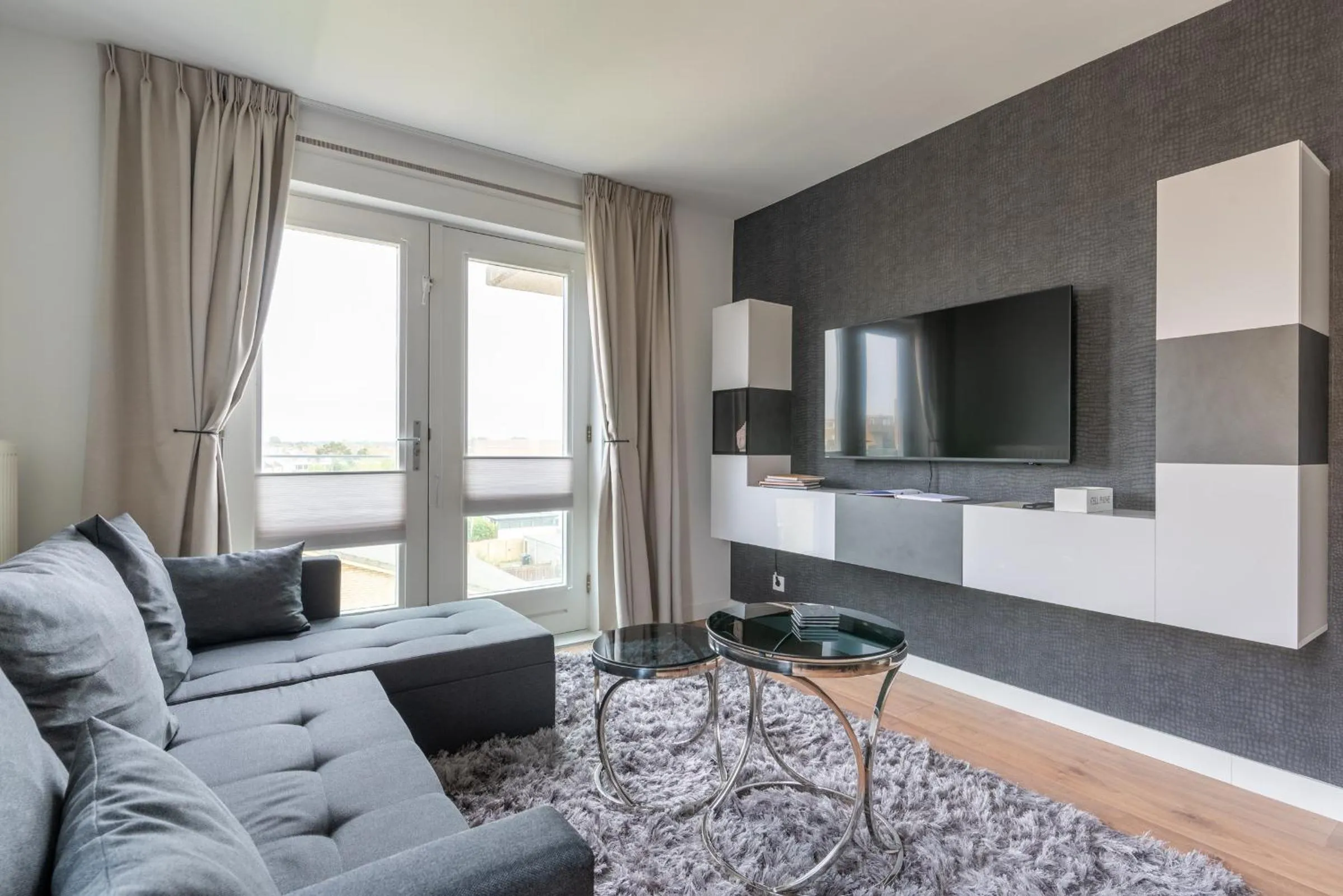 Communal lounge/ TV room in Beach Villa & Studio