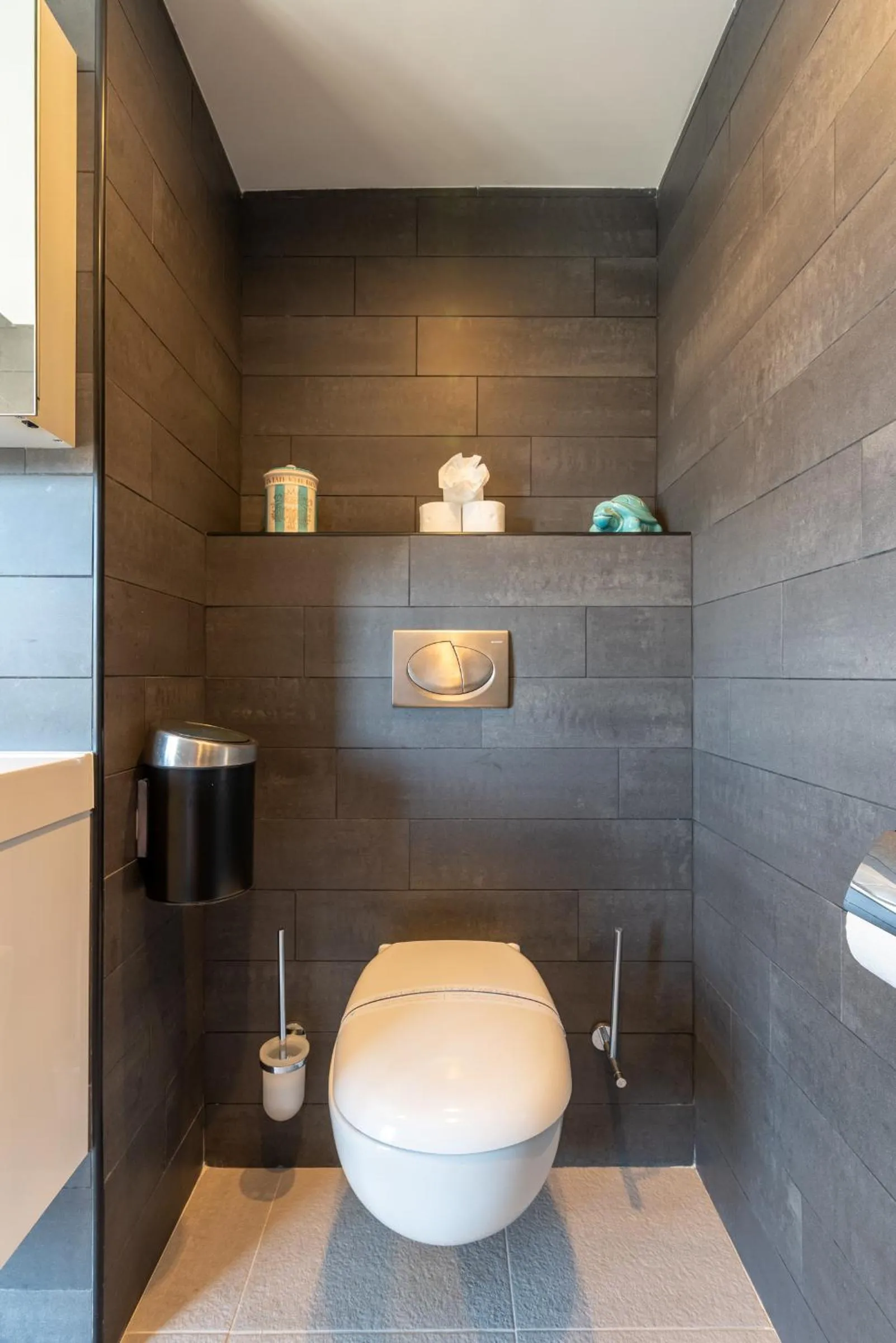 Toilet in Beach Villa & Studio