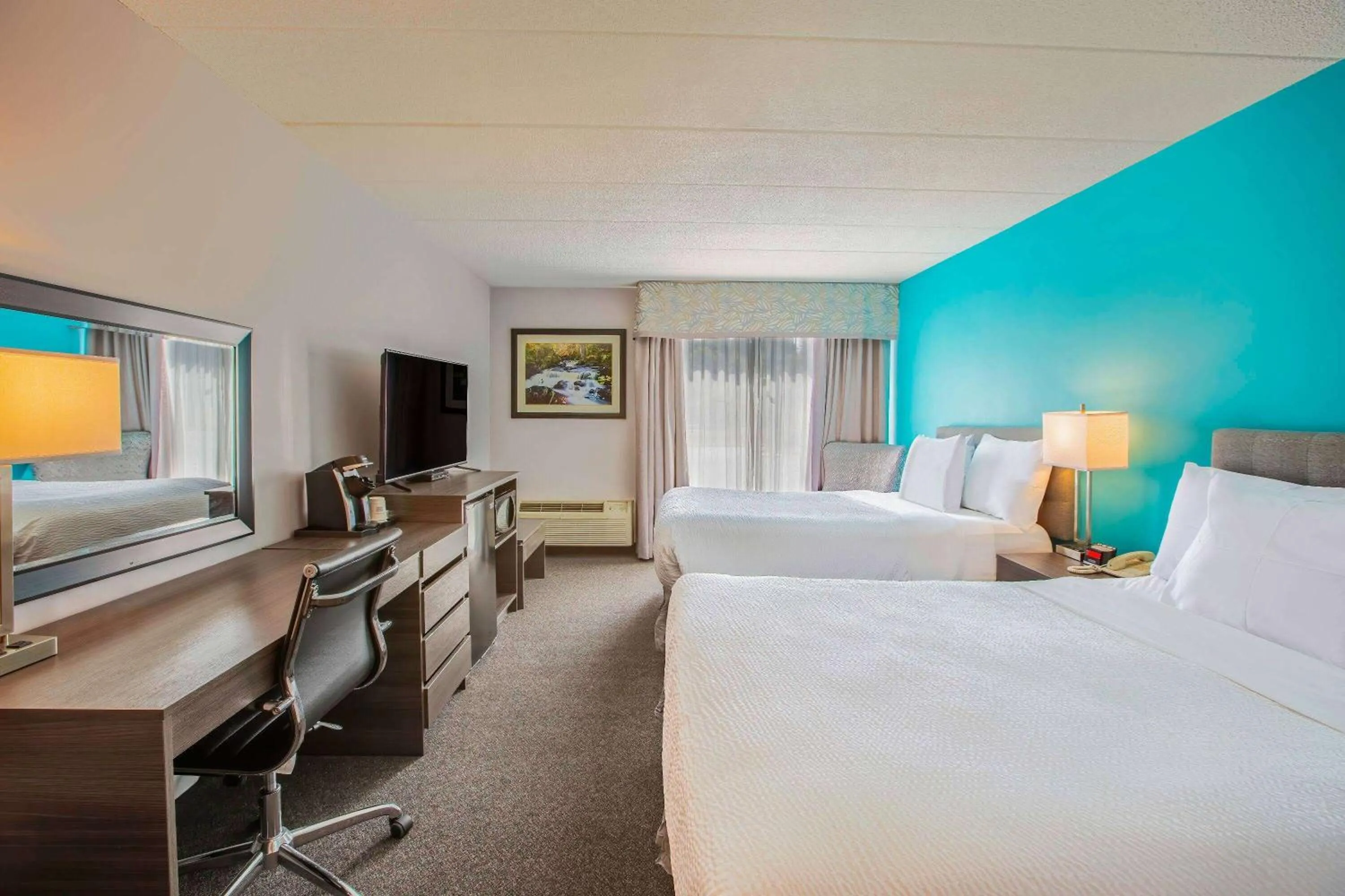 Bed in Days Inn by Wyndham Sudbury & Conference Centre