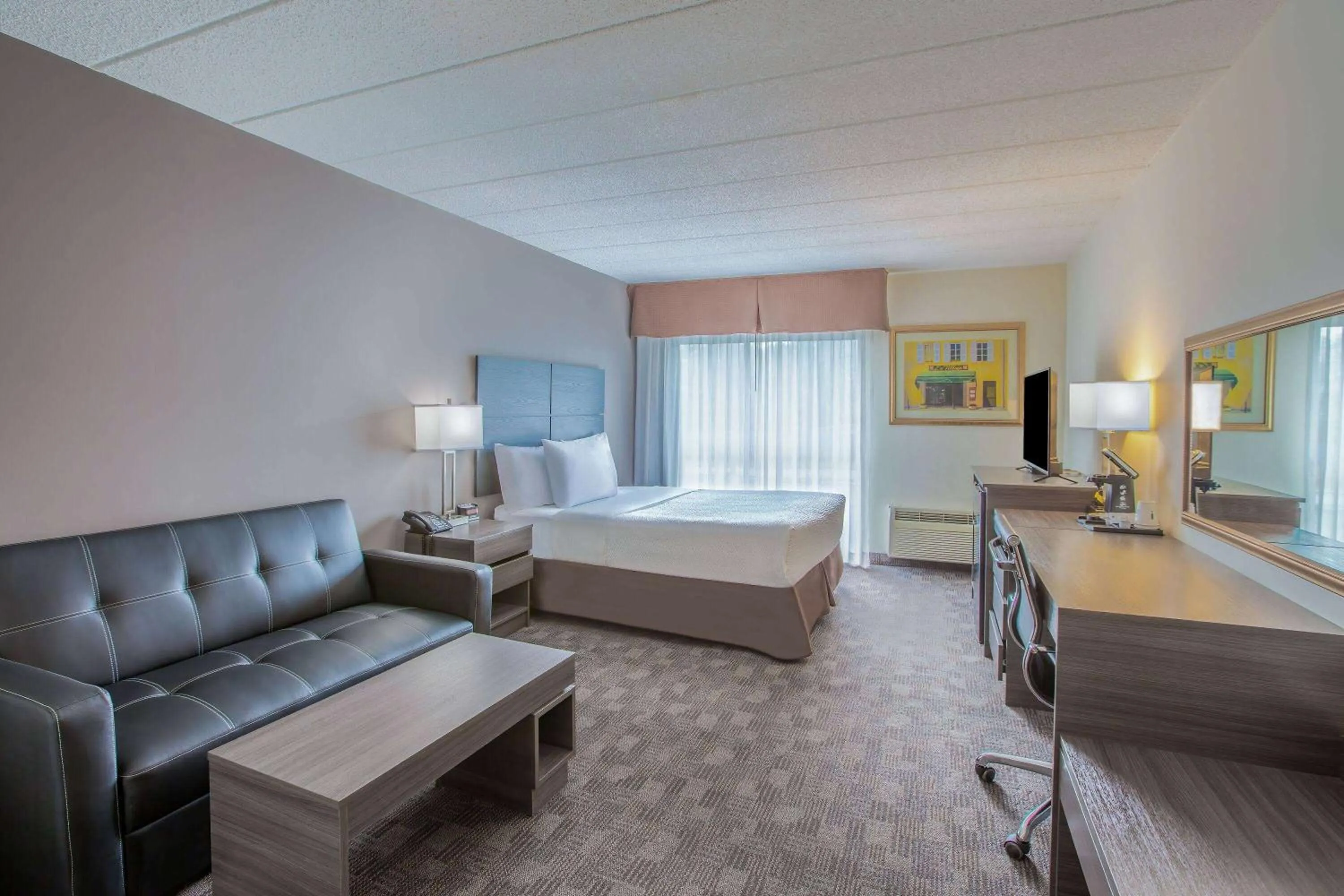 Bed in Days Inn by Wyndham Sudbury & Conference Centre