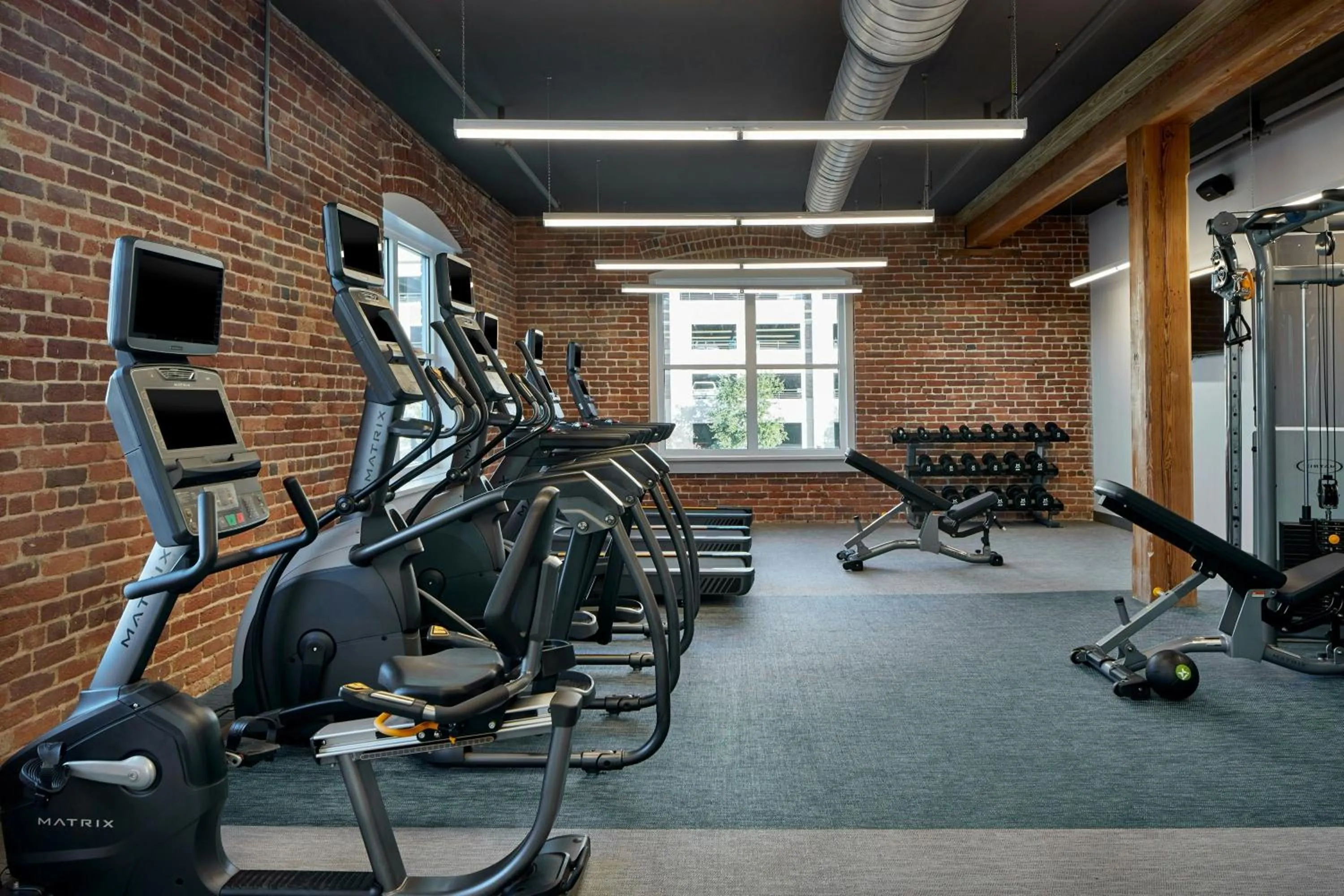 Fitness centre/facilities in Aloft Wilmington at Coastline Center