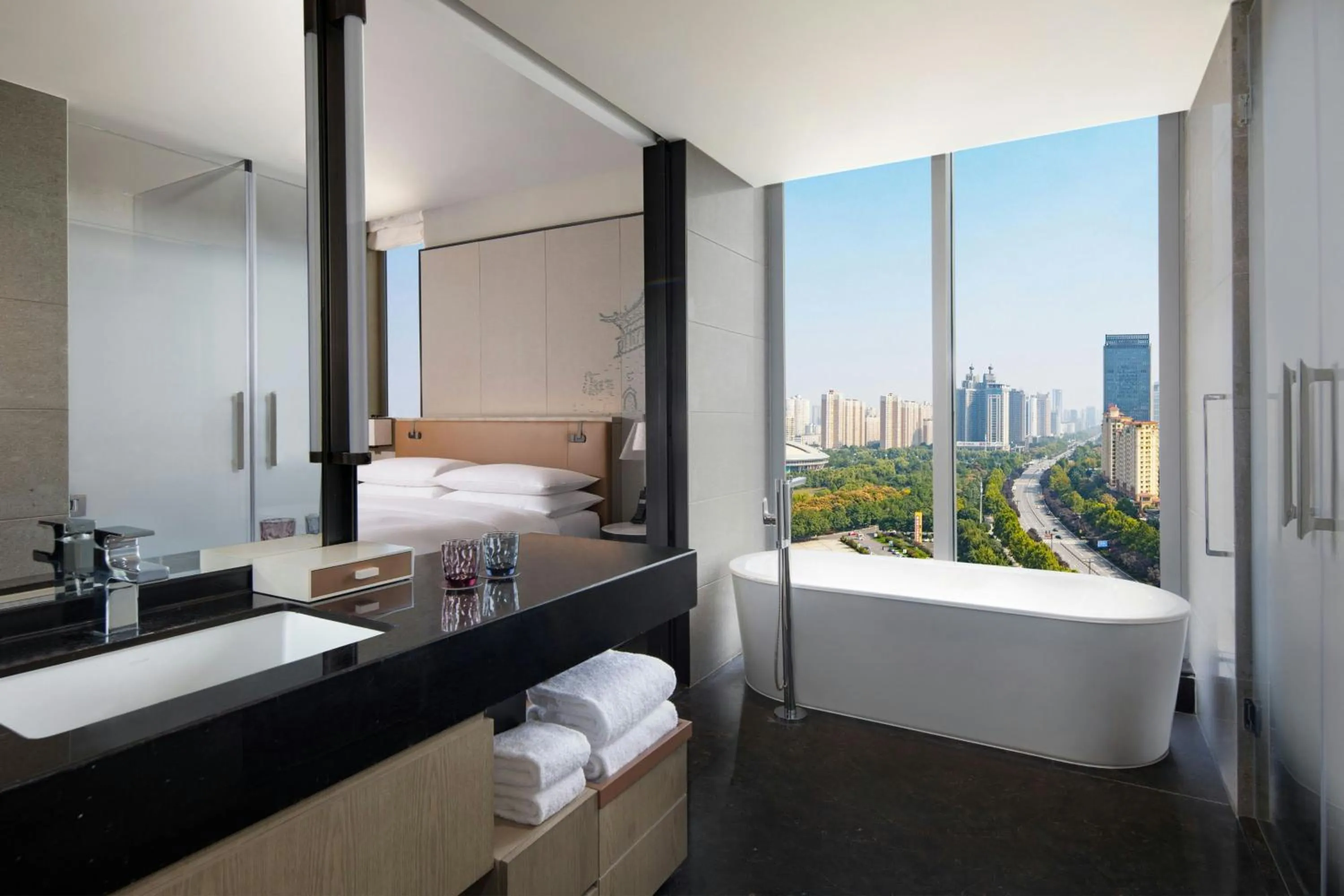 Bathroom, Bed in Courtyard by Marriott Luoyang