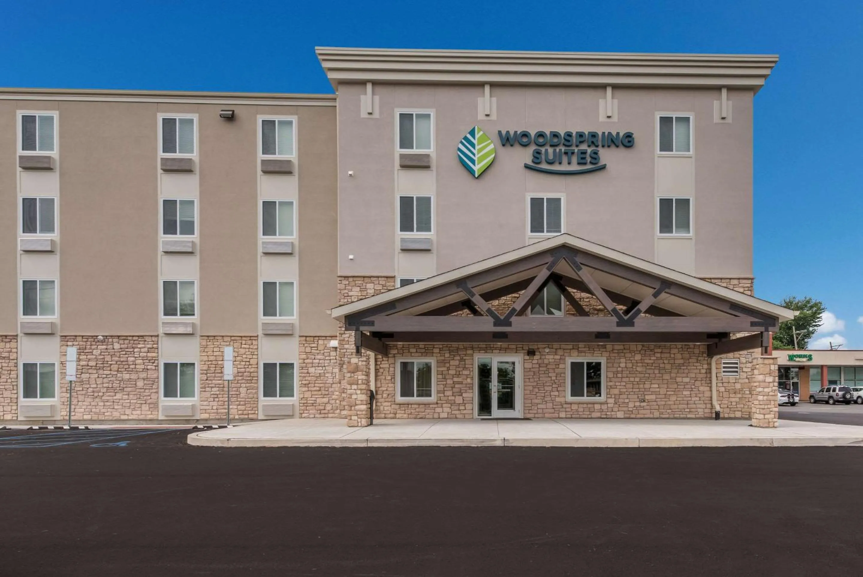 Property building in WoodSpring Suites Philadelphia Northeast